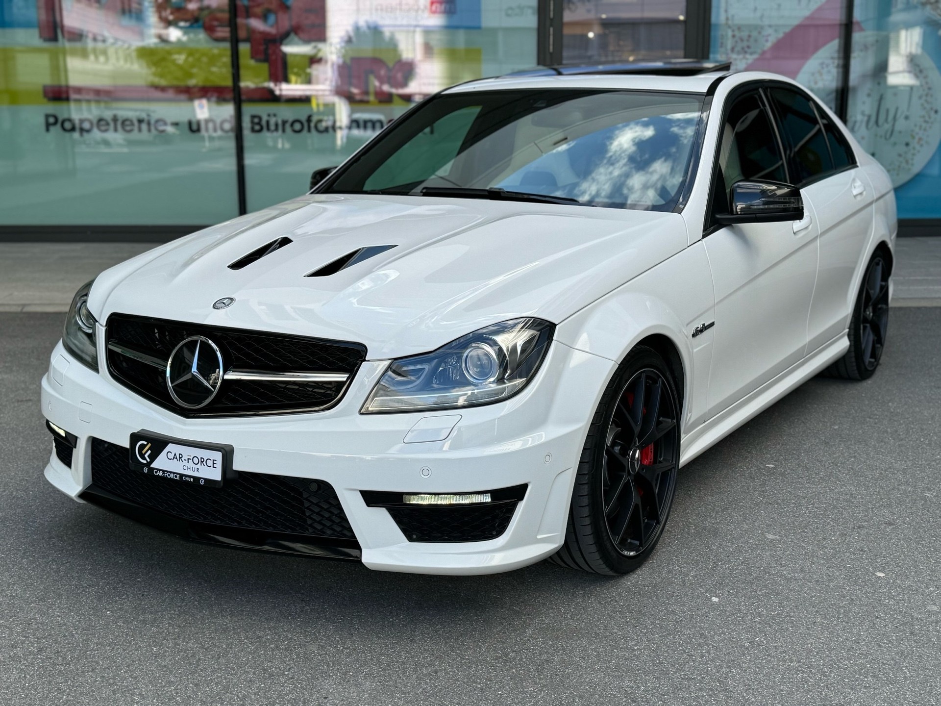 MERCEDES-BENZ C 63 AMG Avantgarde Edition 507 Speedshift MCT-showroom-element-1