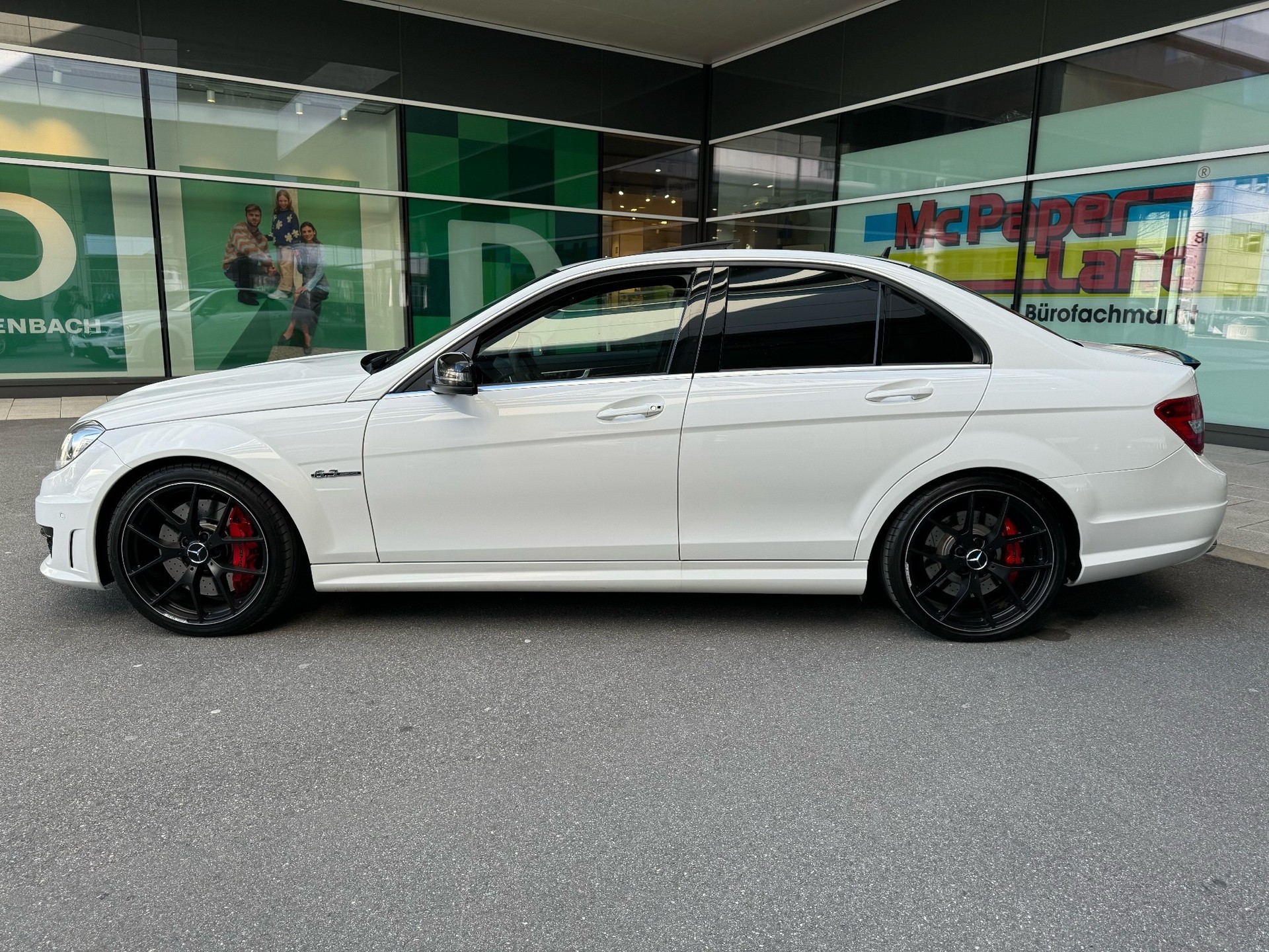 MERCEDES-BENZ C 63 AMG Avantgarde Edition 507 Speedshift MCT-showroom-element-2