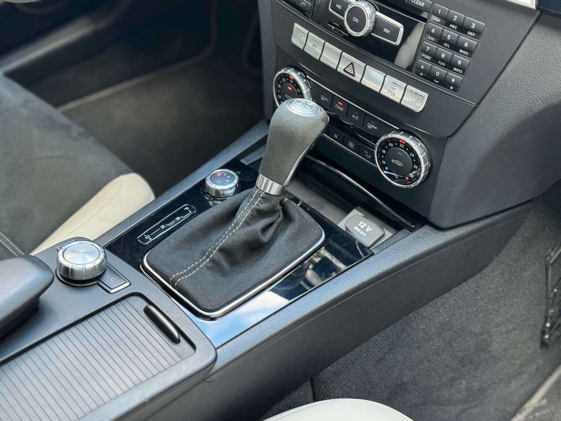 MERCEDES-BENZ C 63 AMG Avantgarde Edition 507 Speedshift MCT-image-23