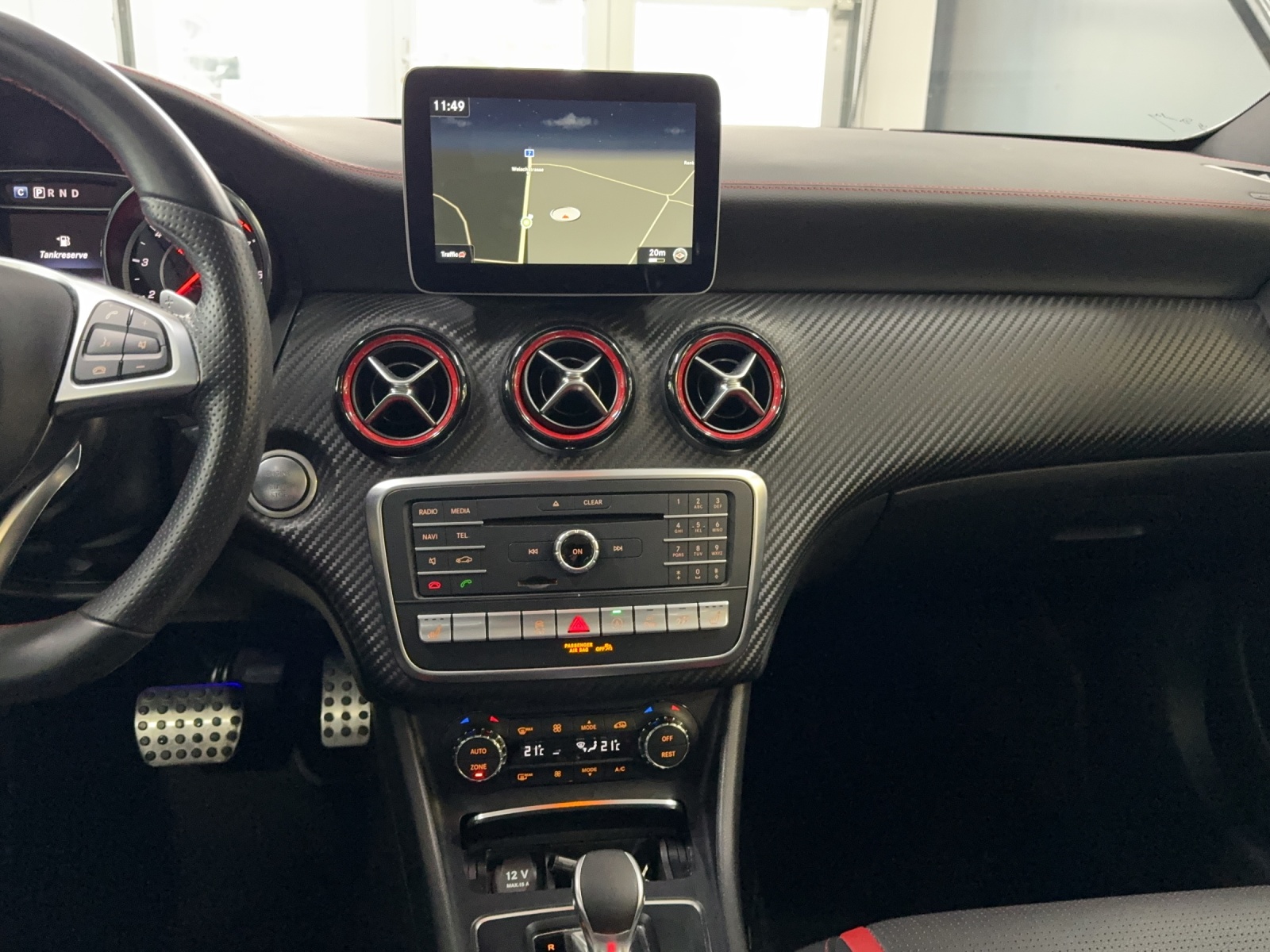 MERCEDES-BENZ A 45 AMG 4Matic Speedshift 7G-DCT-image-9