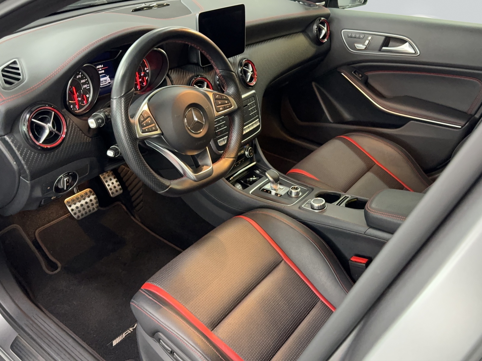 MERCEDES-BENZ A 45 AMG 4Matic Speedshift 7G-DCT-image-5