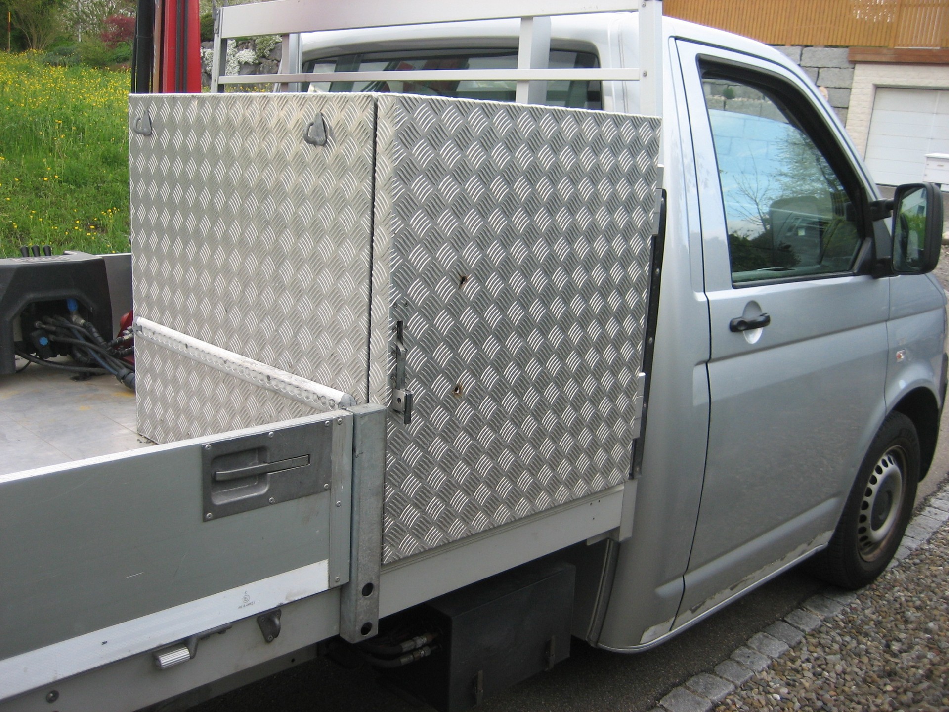 VW T5 2.0 TDI DSG-image-2