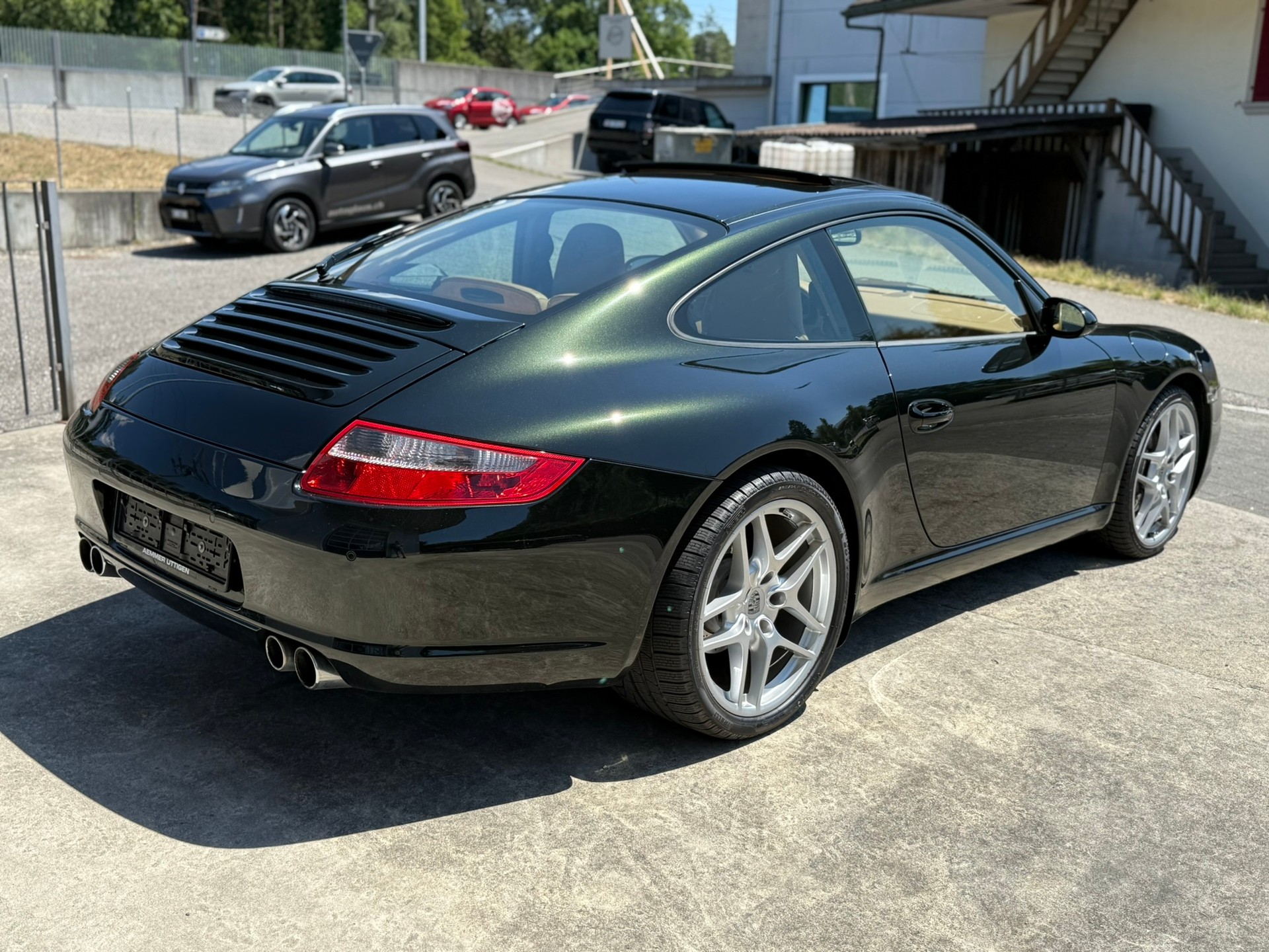 PORSCHE 911 Carrera-image-4