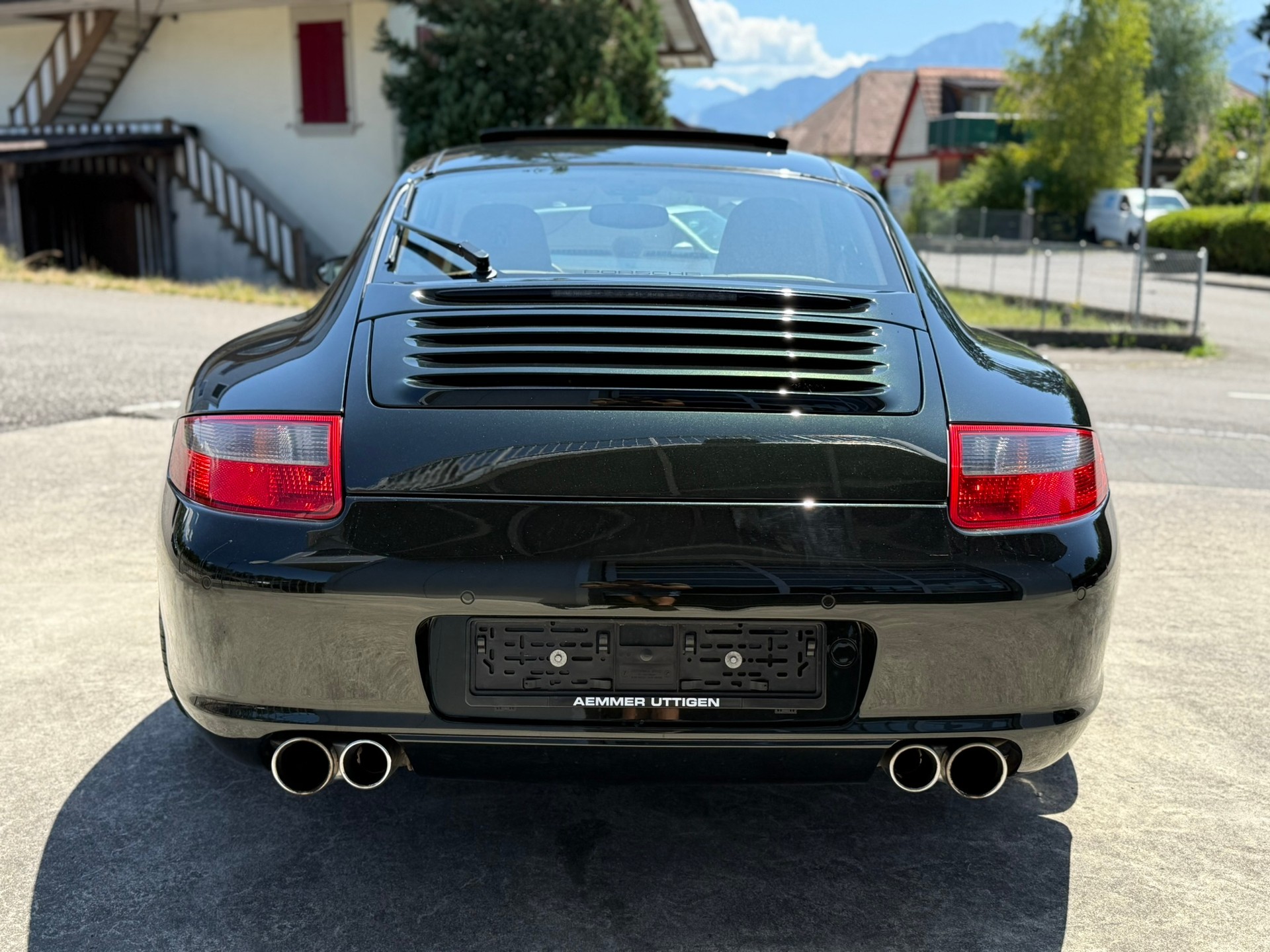 PORSCHE 911 Carrera-image-5