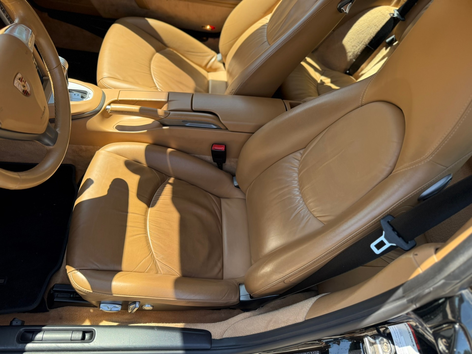 PORSCHE 911 Carrera-image-11