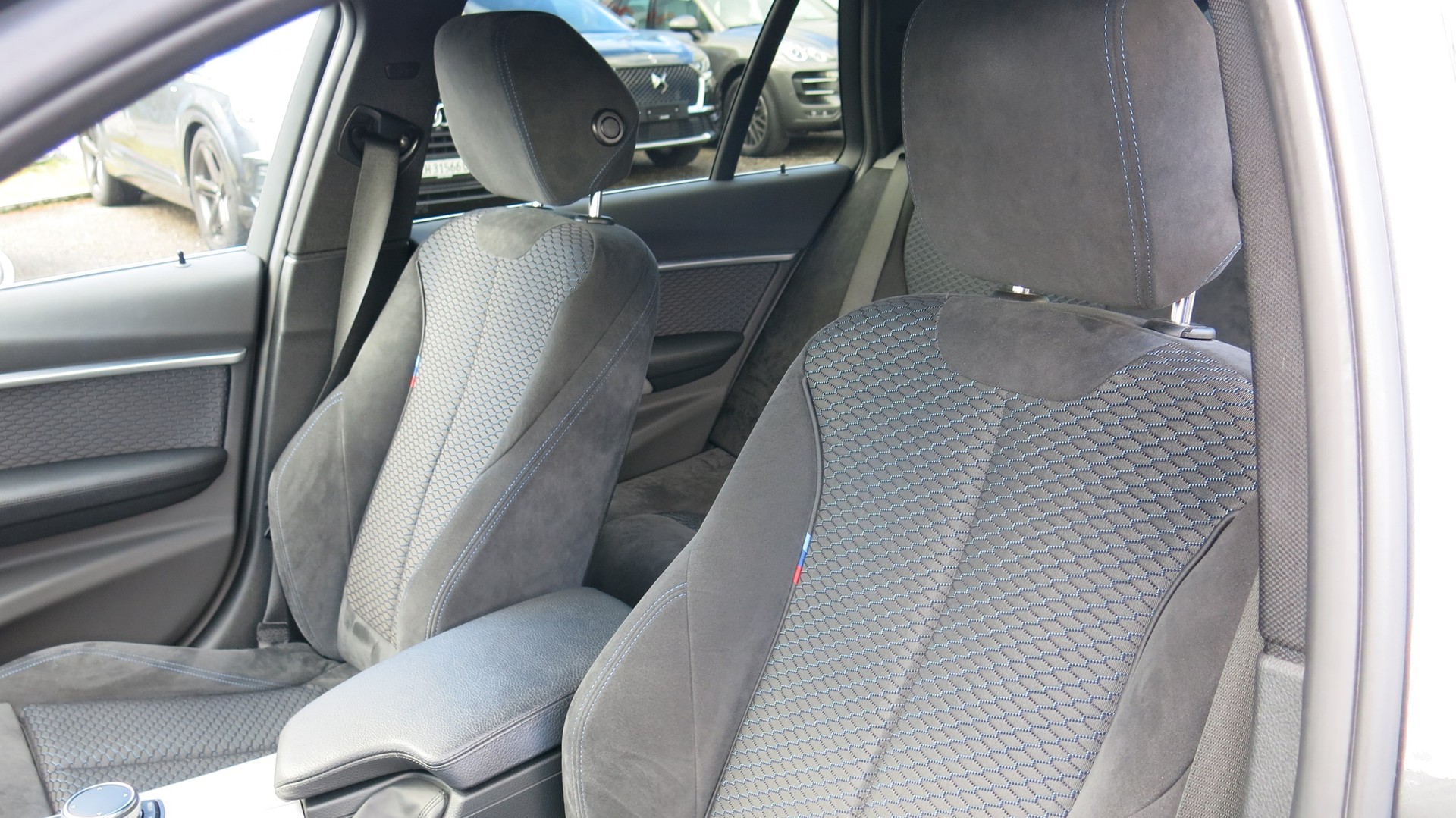 BMW 320d xDrive Touring M Sport Line Steptronic-image-4