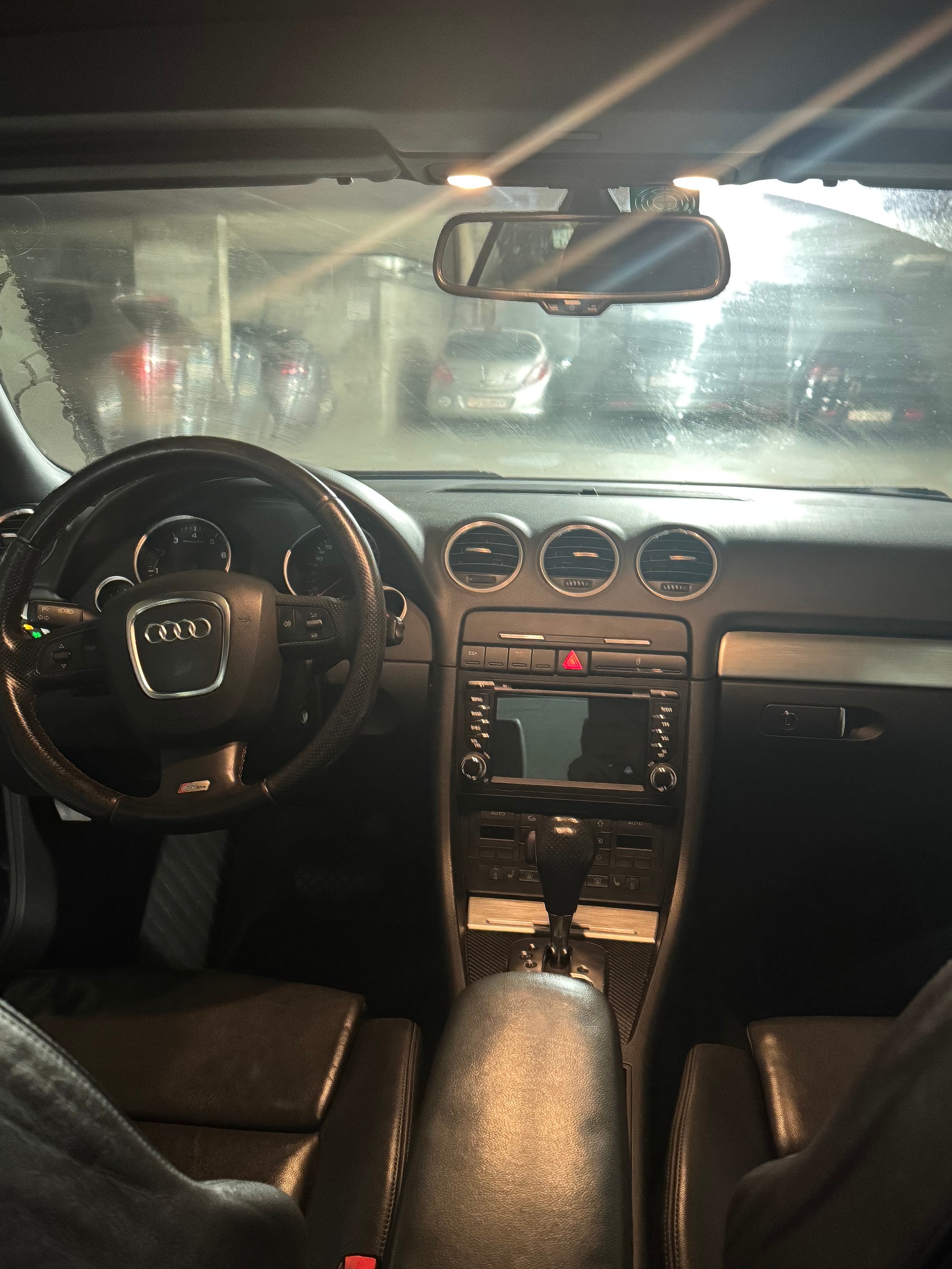 AUDI A4 Cabriolet 2.0T FSI multitronic-image-4