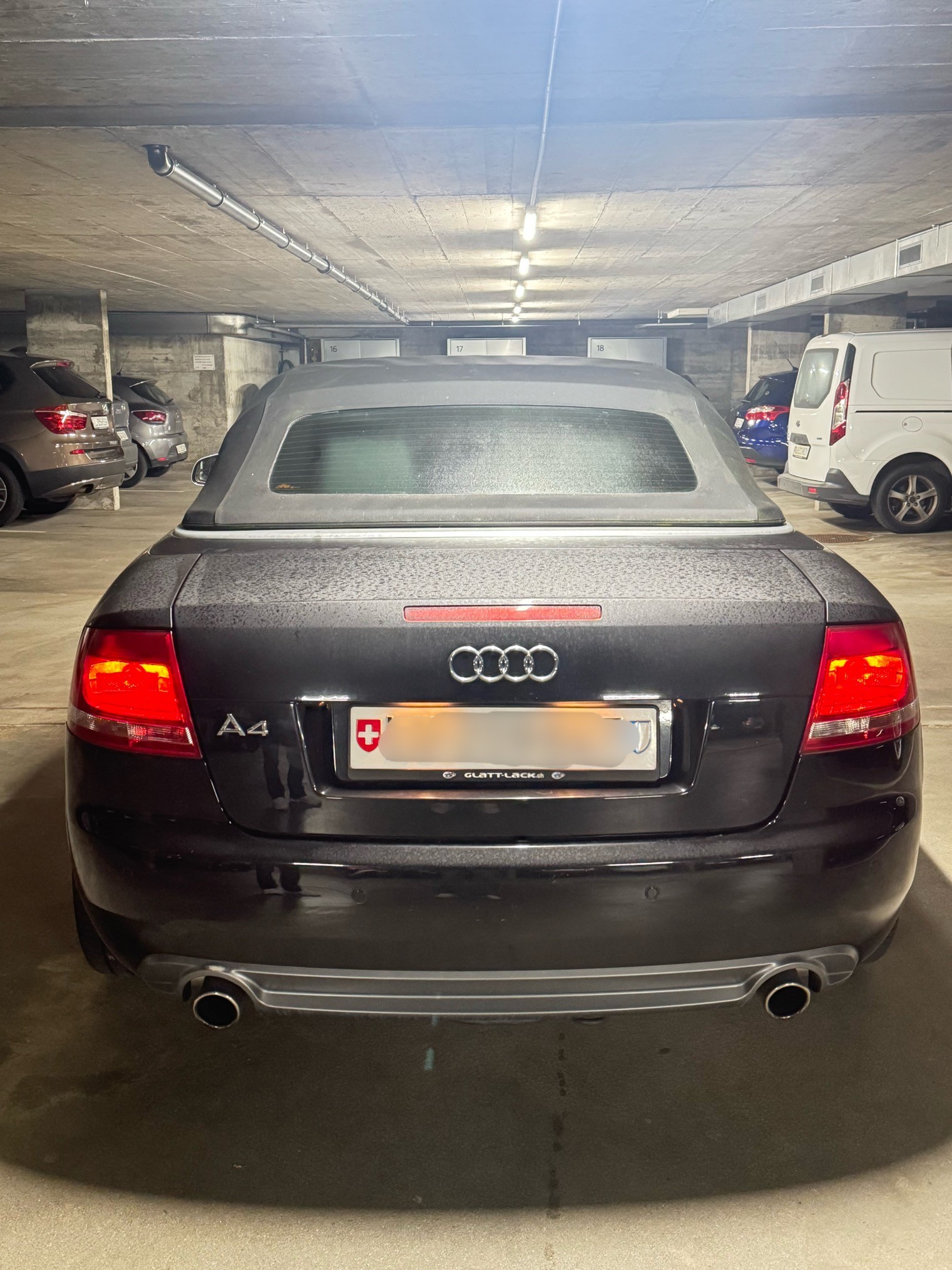 AUDI A4 Cabriolet 2.0T FSI multitronic-image-1