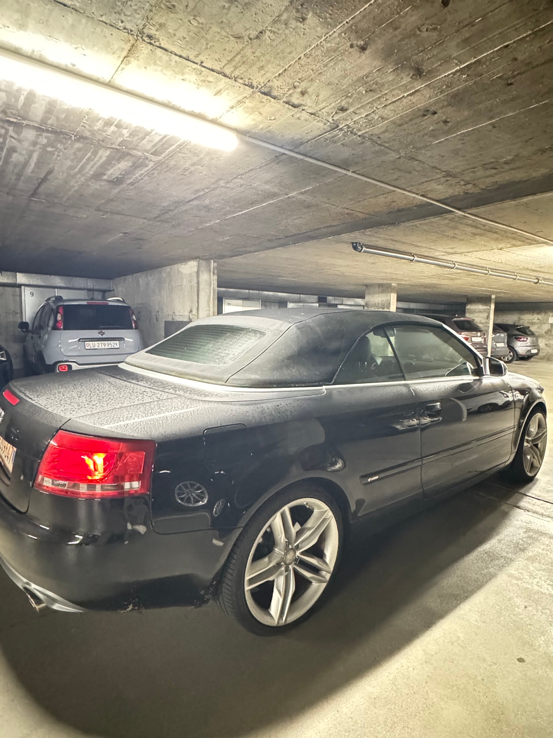 AUDI A4 Cabriolet 2.0T FSI multitronic-image-3