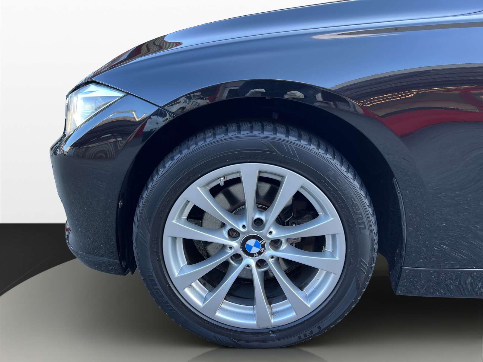 BMW 320d xDrive Touring Modern Line Steptronic-image-15