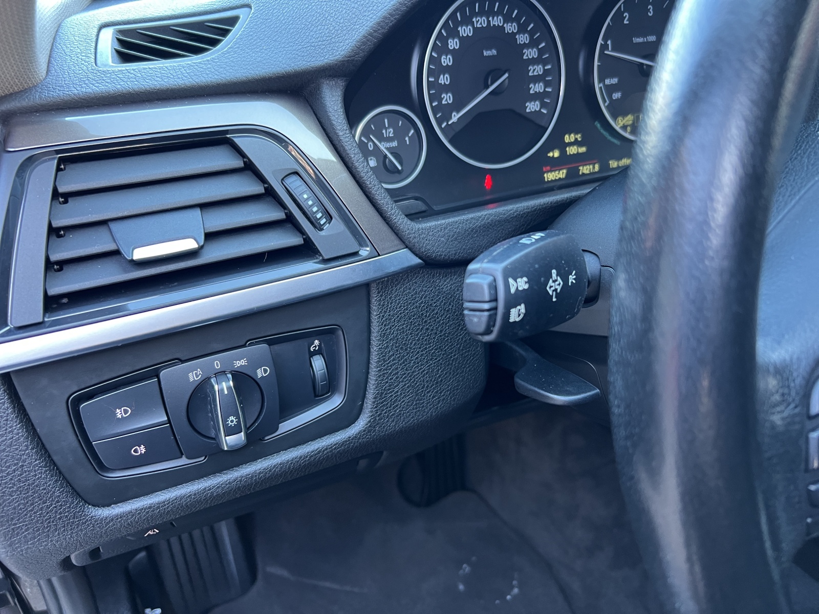 BMW 320d xDrive Touring Modern Line Steptronic-image-20