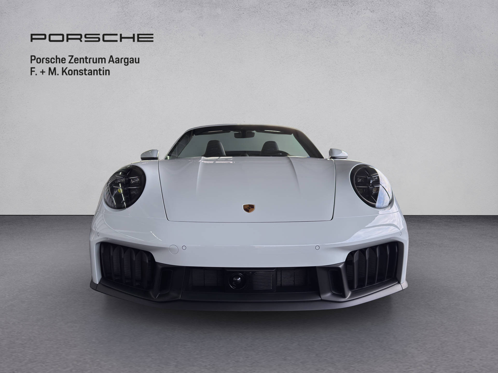 PORSCHE 911 Carrera 4 GTS Cabriolet-image-1