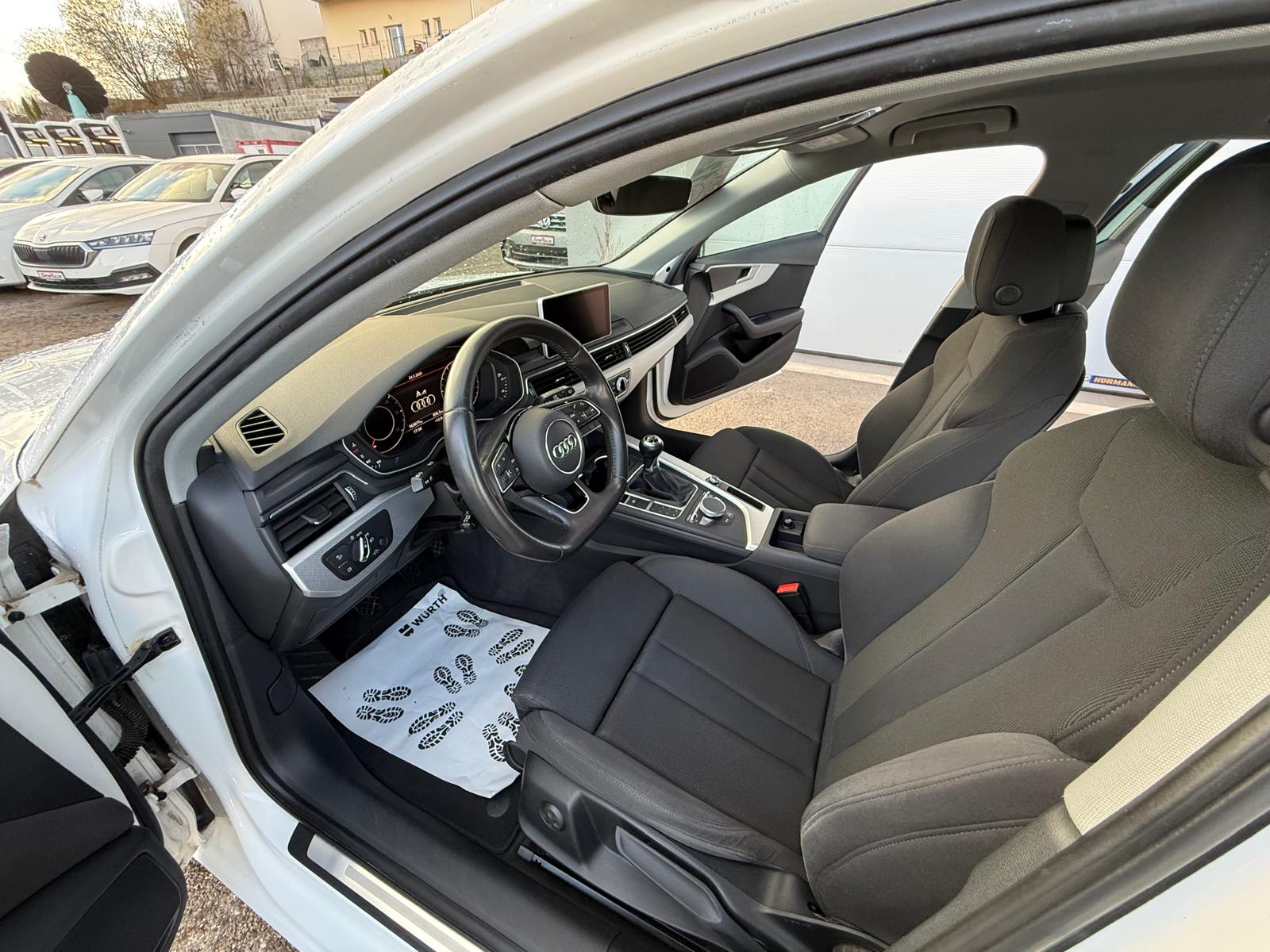 AUDI A4 Avant 2.0 TDI-image-6