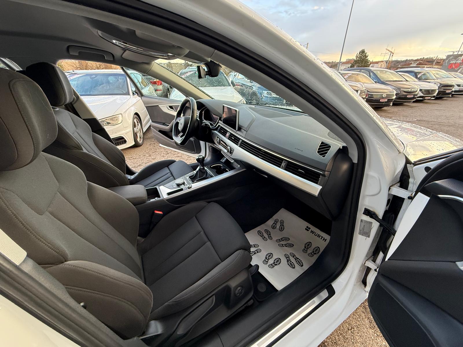 AUDI A4 Avant 2.0 TDI-image-7
