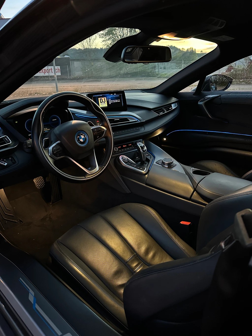 BMW i8 Coupé-image-8