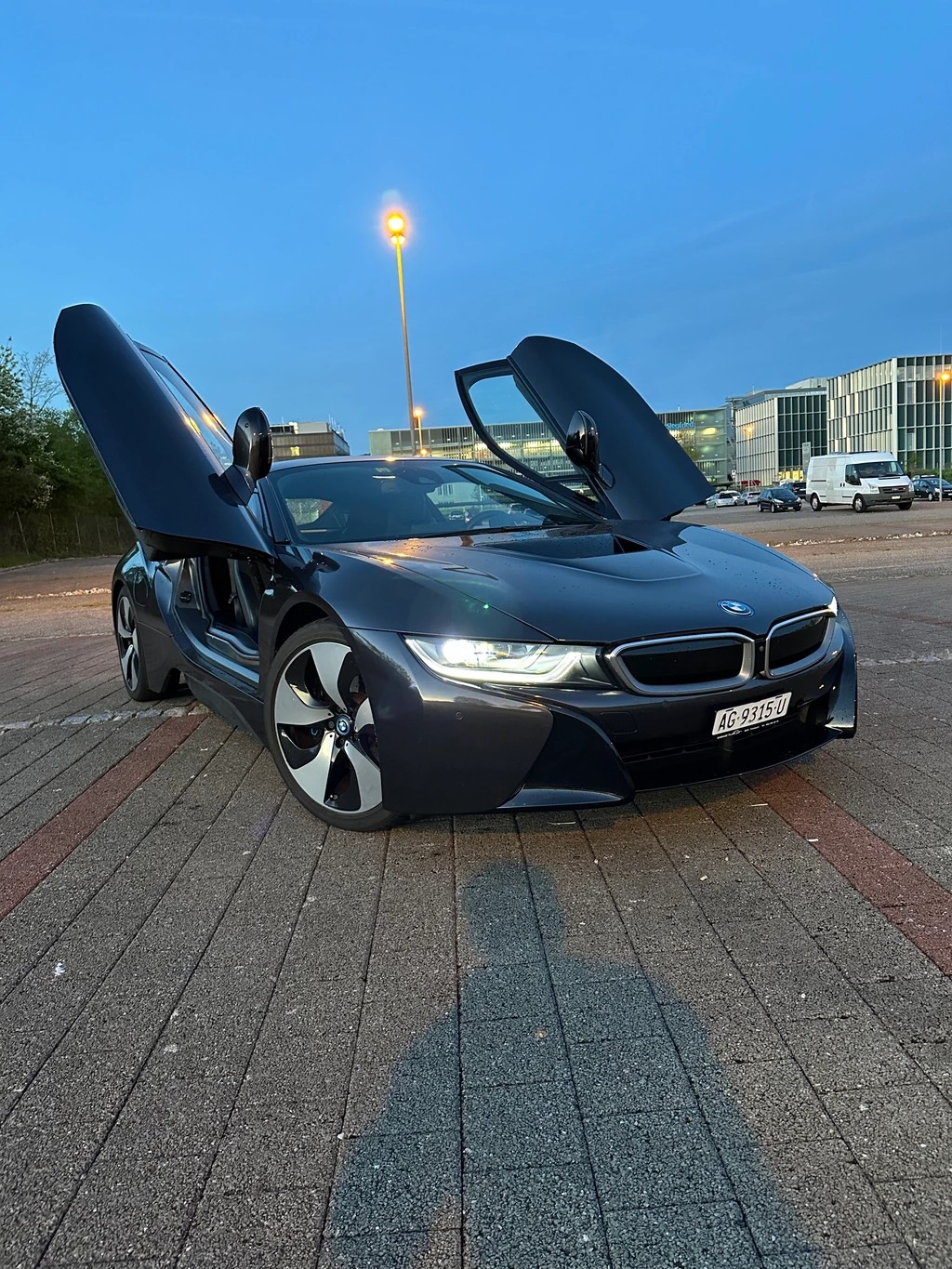 BMW i8 Coupé-image-12