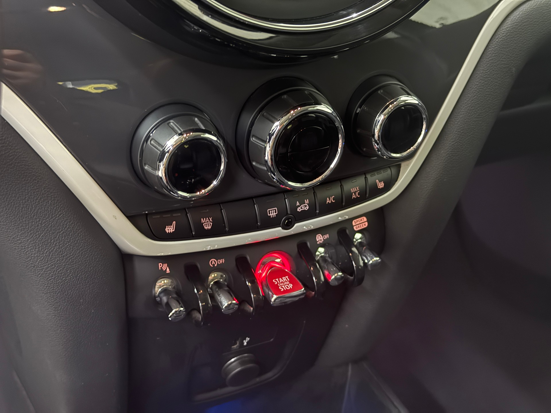 MINI Countryman Cooper SD ALL4 Steptronic-image-11