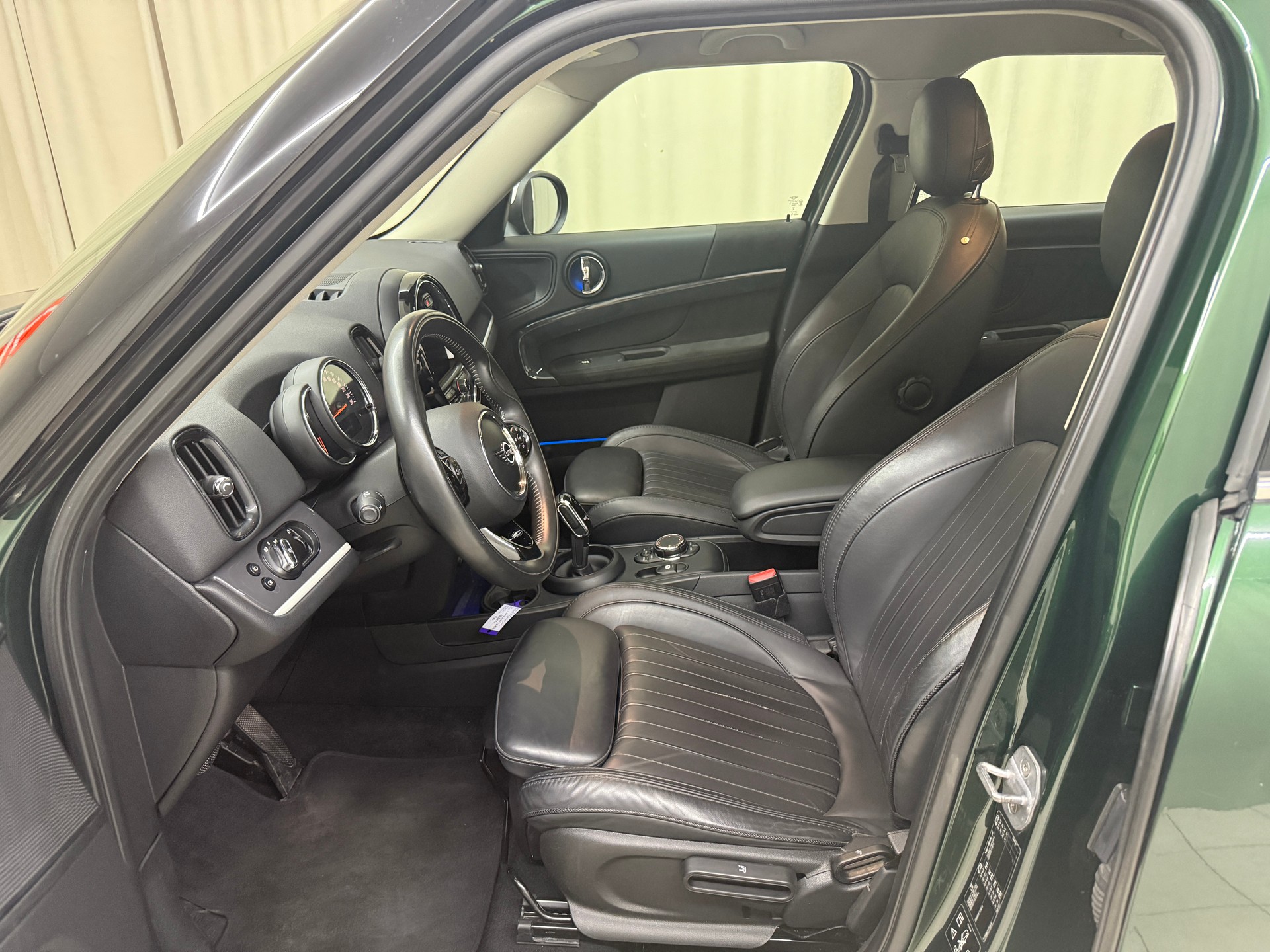 MINI Countryman Cooper SD ALL4 Steptronic-image-6