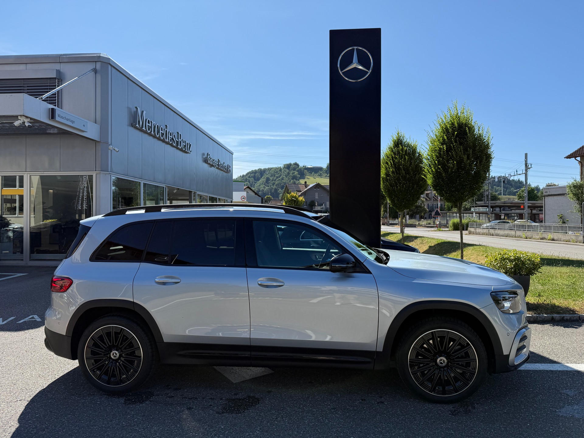 MERCEDES-BENZ GLB 220 4Matic 8G-Tronic-image-9