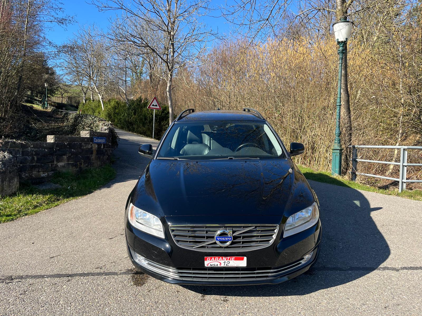 VOLVO V70 D2 Kinetic Dynamic Edition-image-2