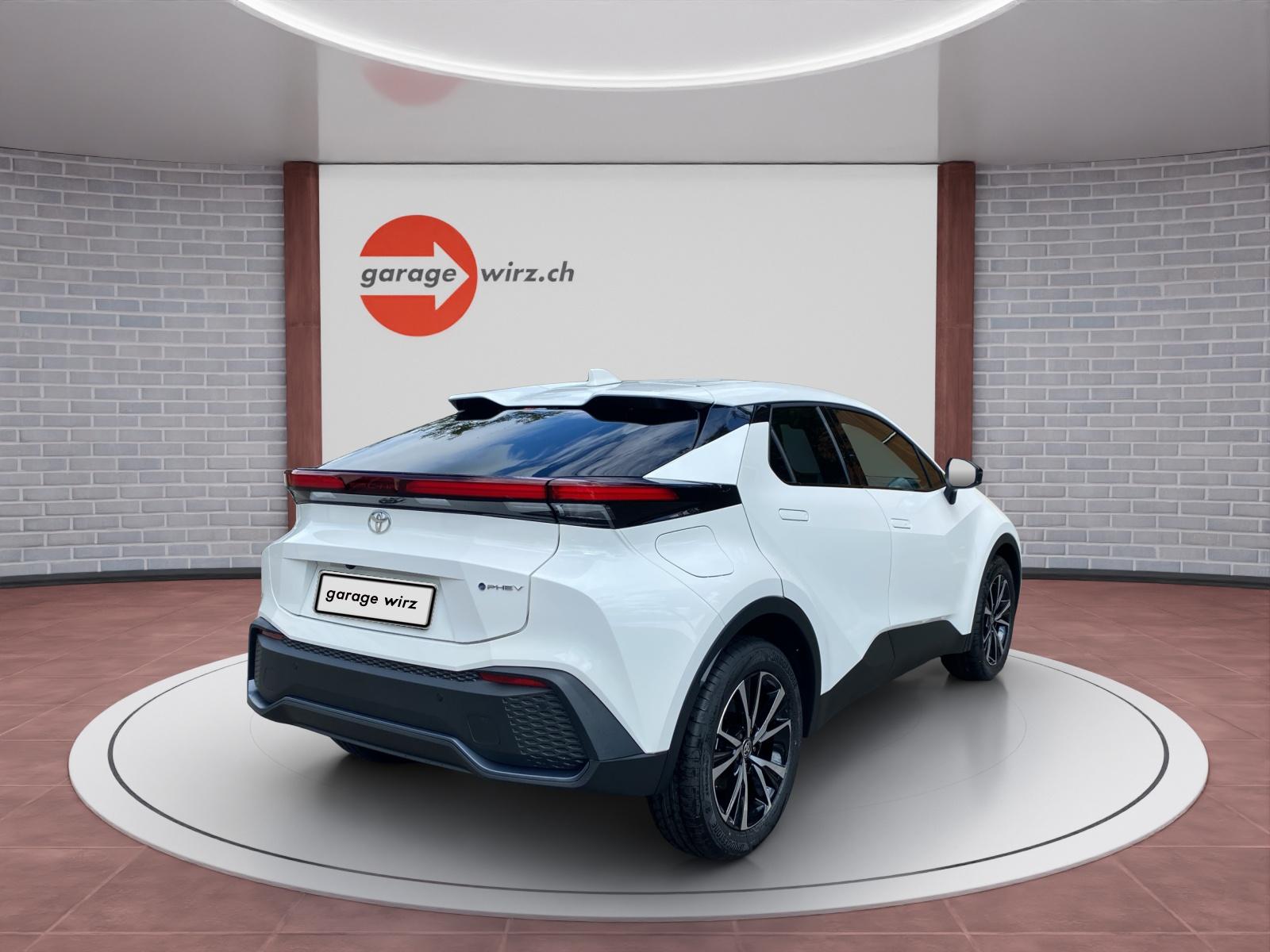 TOYOTA C-HR 2.0 PHEV Swiss Edition inkl. Winterkompletträder!-image-4