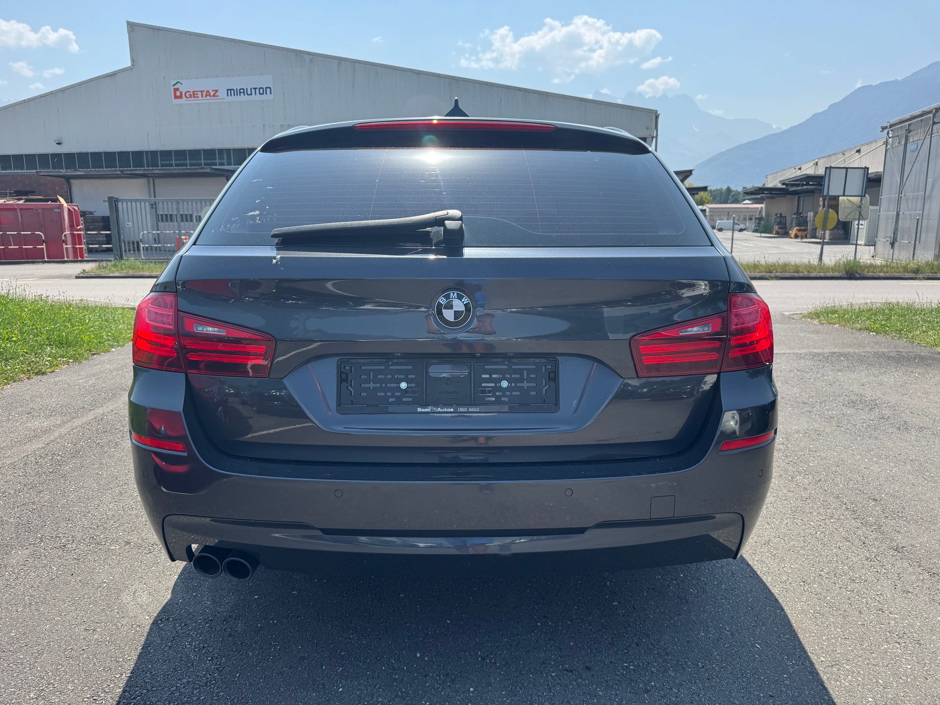 BMW 530d Touring xDrive Steptronic-image-4
