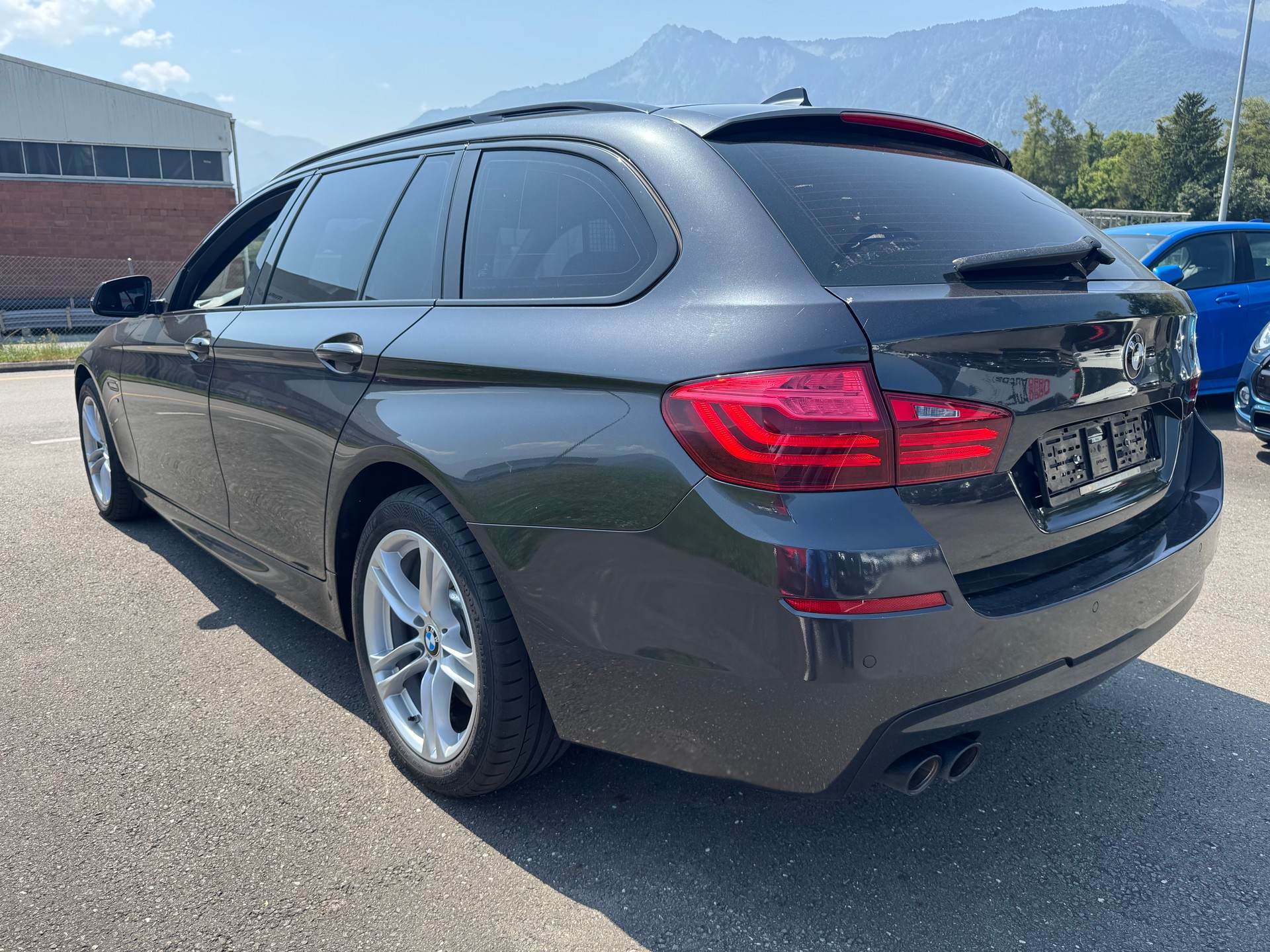 BMW 530d Touring xDrive Steptronic-image-5