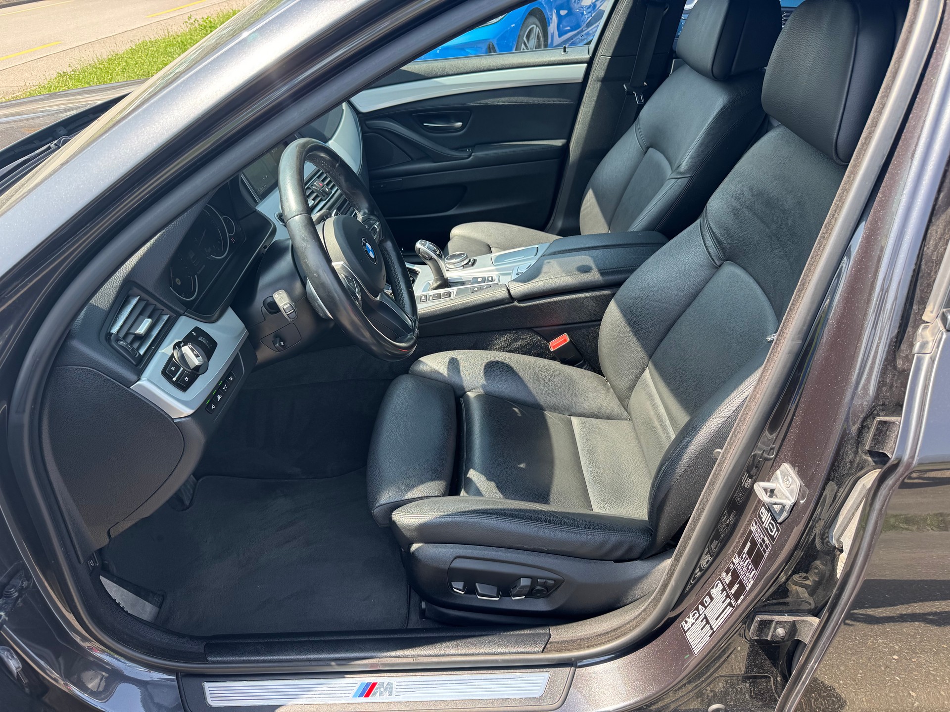 BMW 530d Touring xDrive Steptronic-image-7