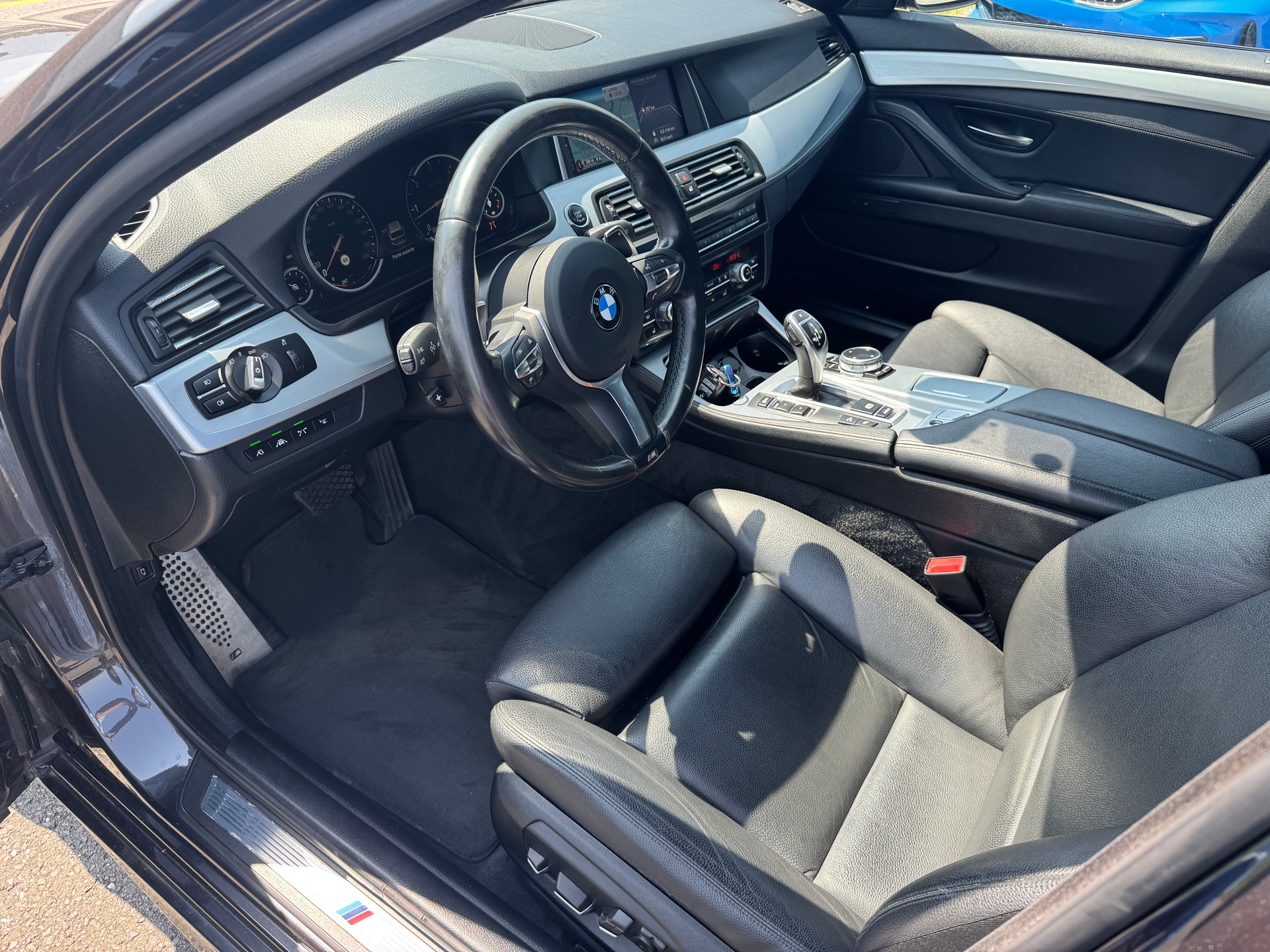 BMW 530d Touring xDrive Steptronic-image-8