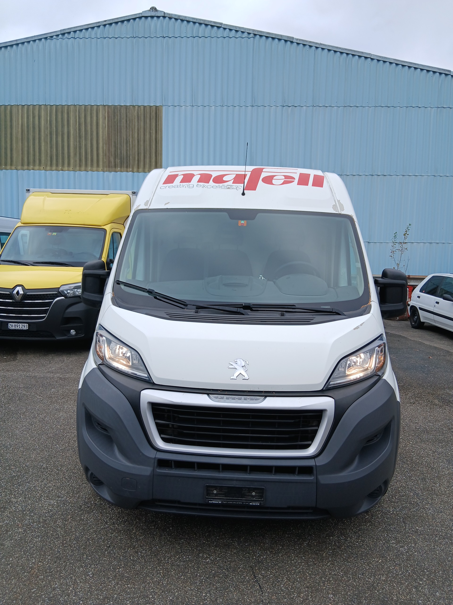 PEUGEOT Boxer 2.0 HDI 335 Active L2H2-image-2