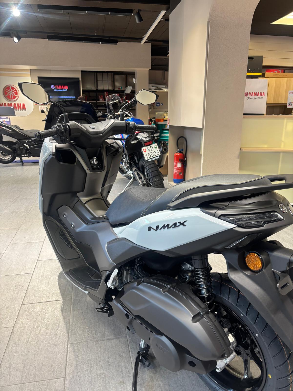 YAMAHA N-MAX GPD-showroom-element-1