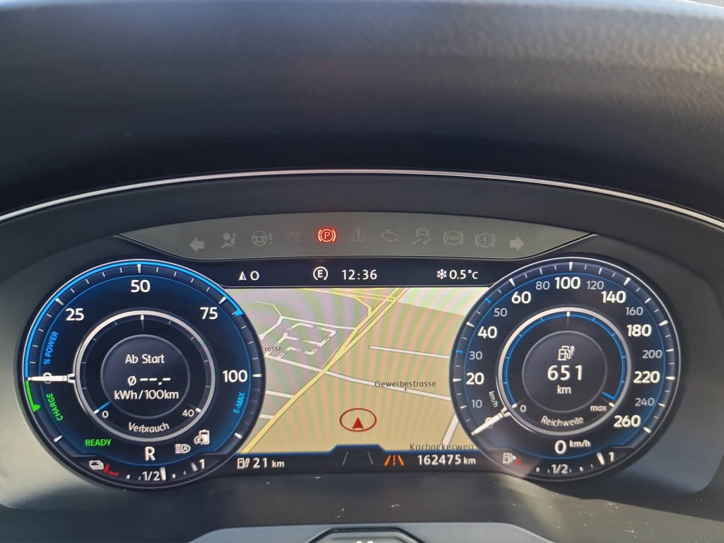 VW Passat Variant 1.4 TSI Plug-In-Hybrid GTE DSG-image-13