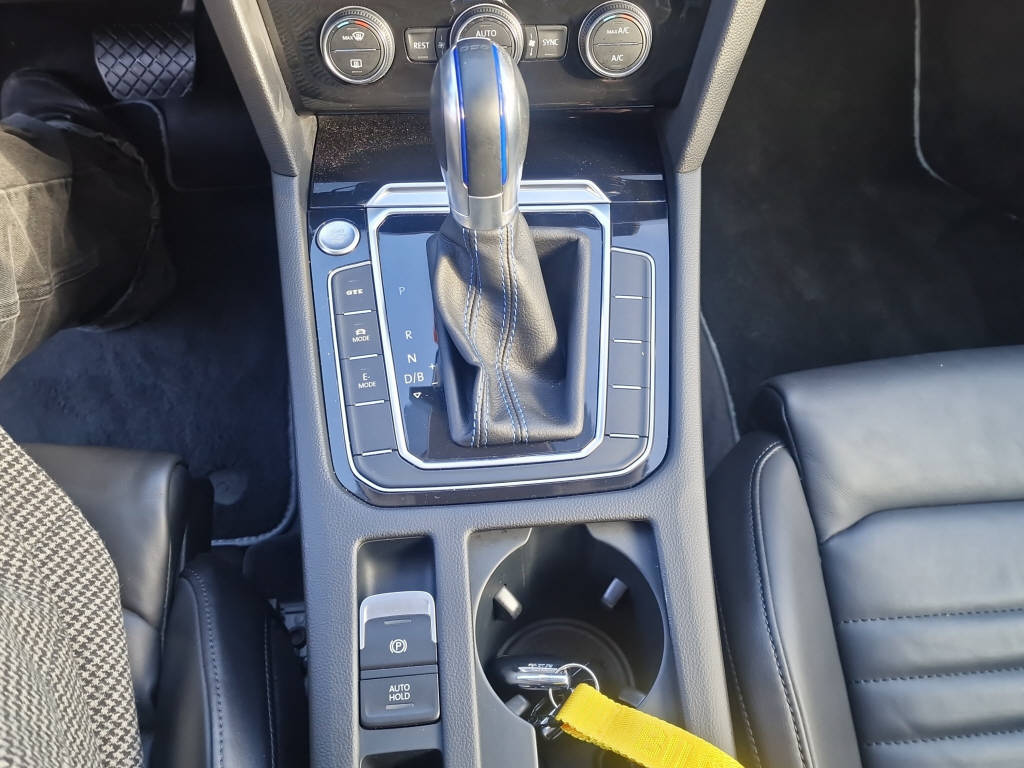 VW Passat Variant 1.4 TSI Plug-In-Hybrid GTE DSG-image-10