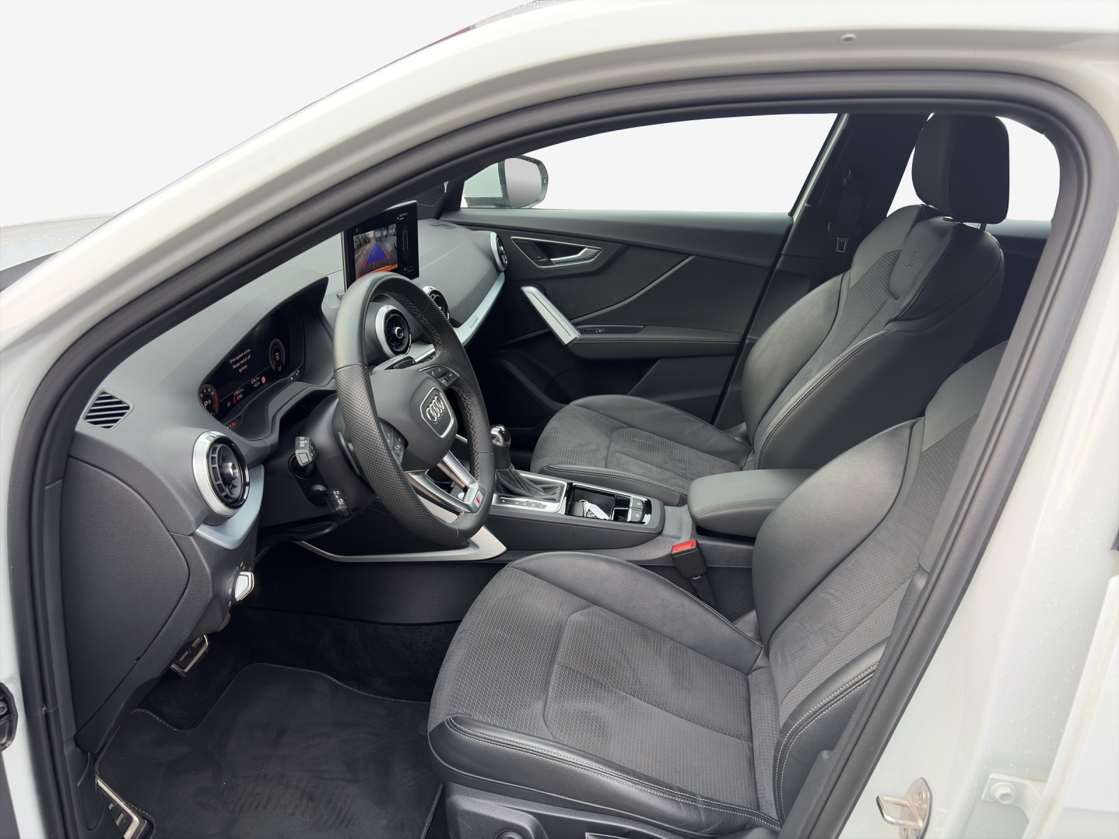 AUDI Q2 40 TFSI S line quattro S-tronic-image-7