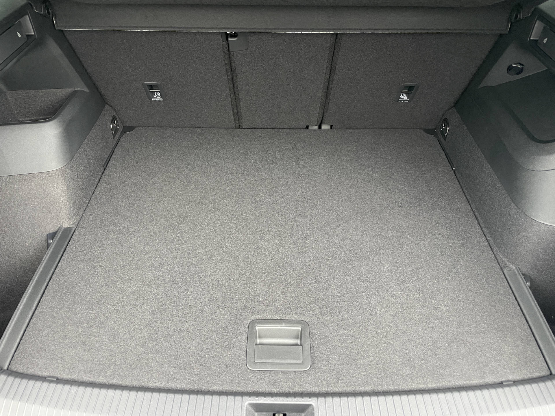 VW Tiguan 2.0 TSI R-Line DSG 4motion-image-19