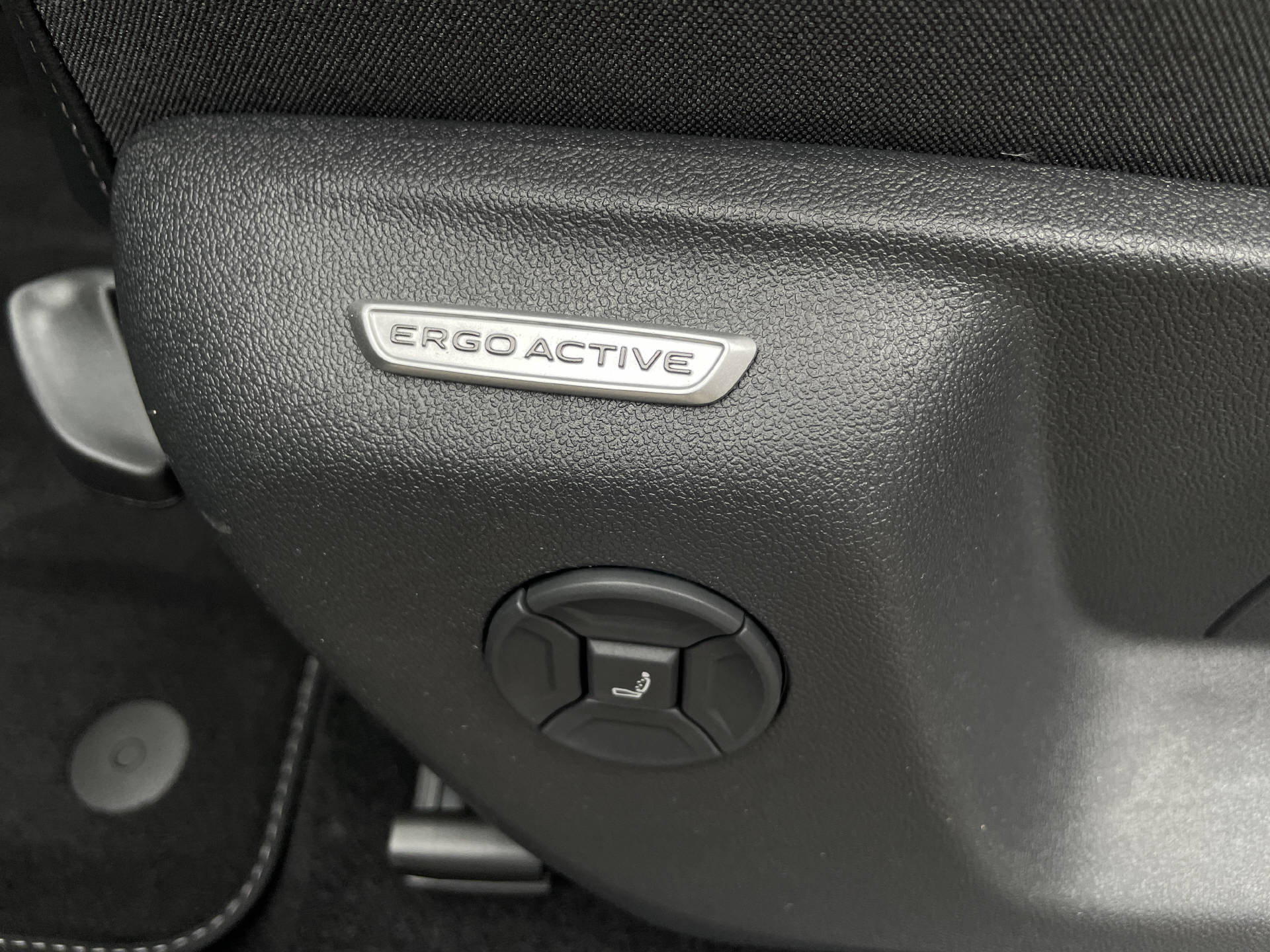 VW Tiguan 2.0 TSI R-Line DSG 4motion-image-17