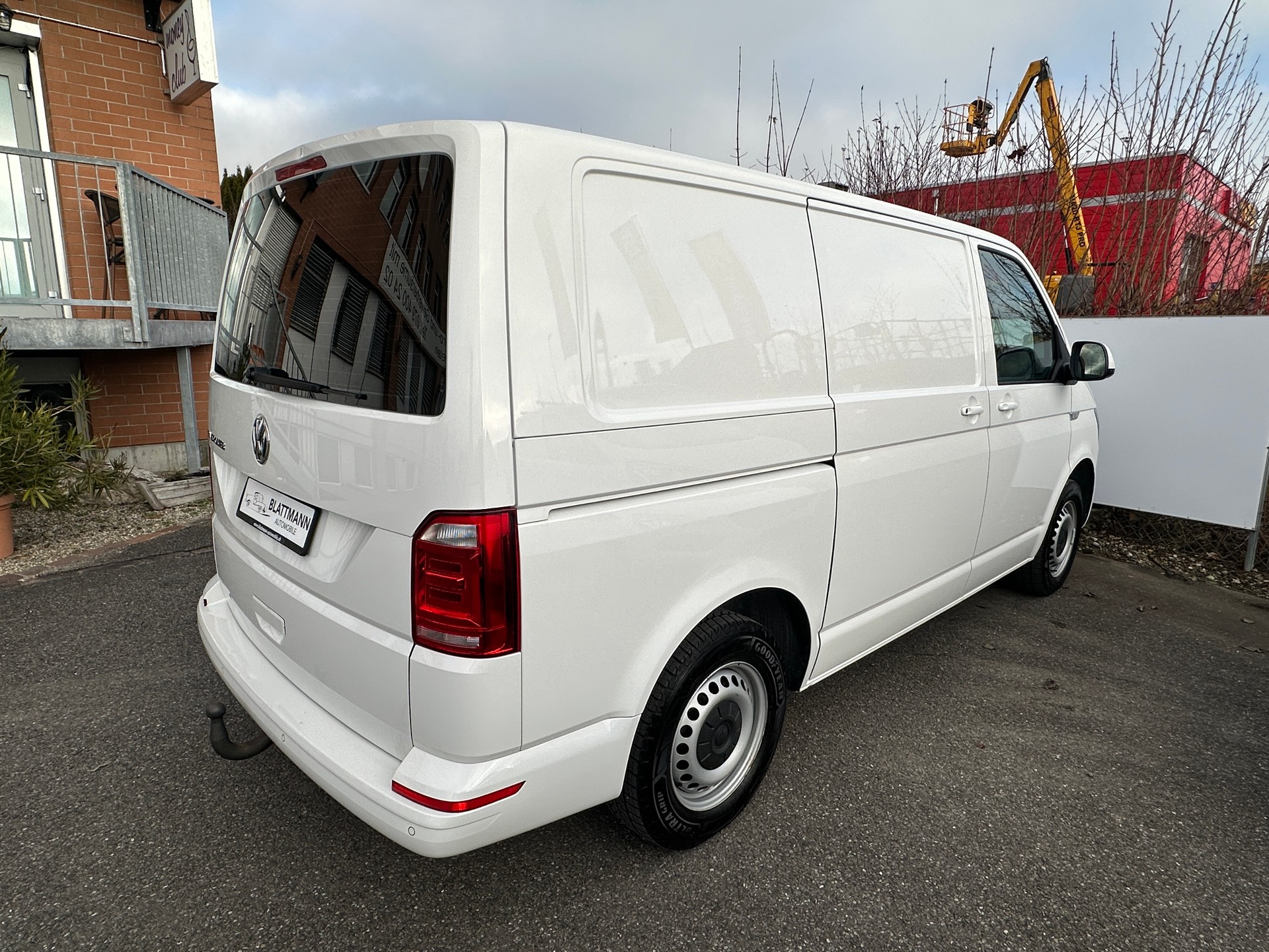 VW T6 2.0 TDI DSG-image-12