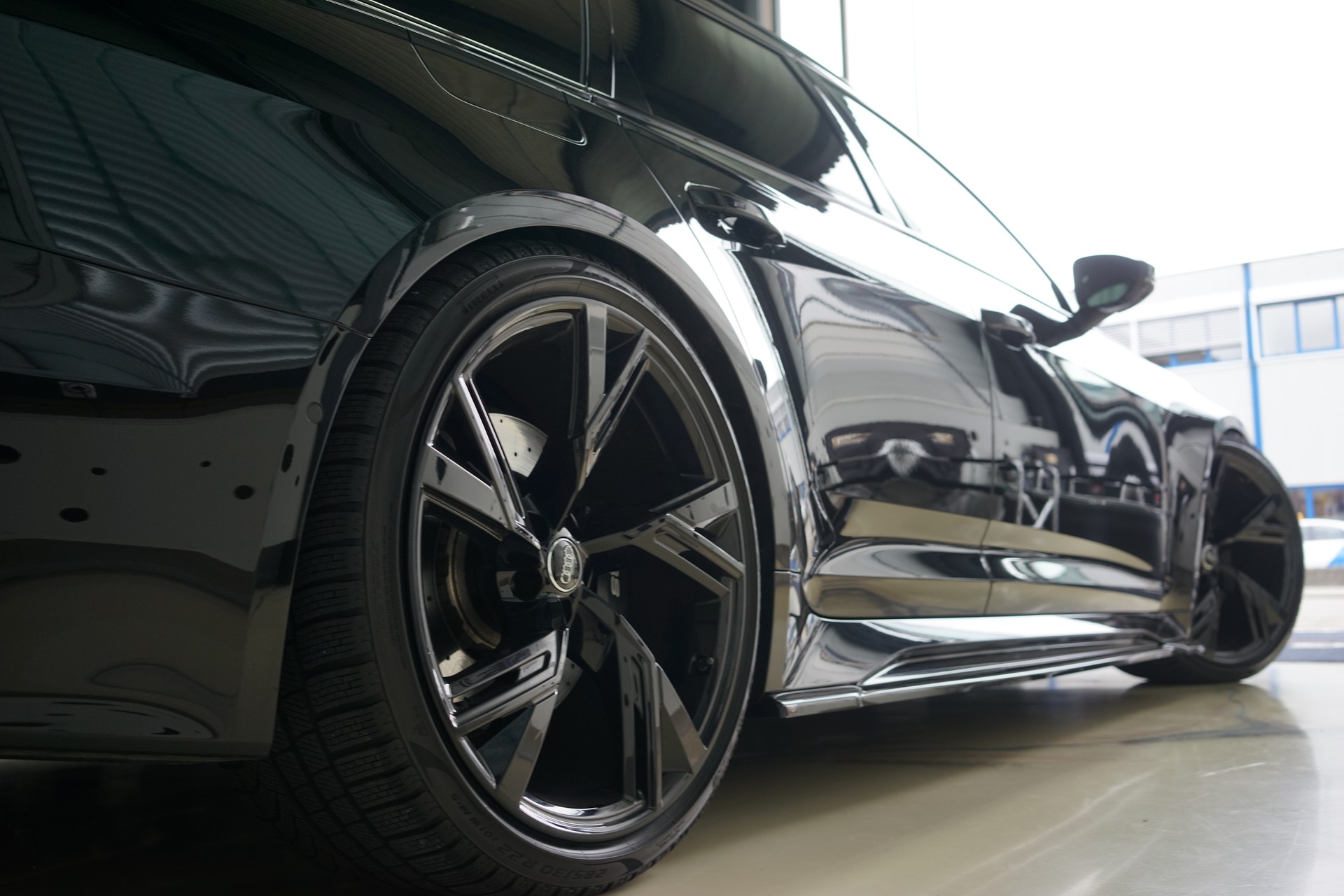 AUDI RS6 Avant 4.0 TFSI V8 quattro-image-10