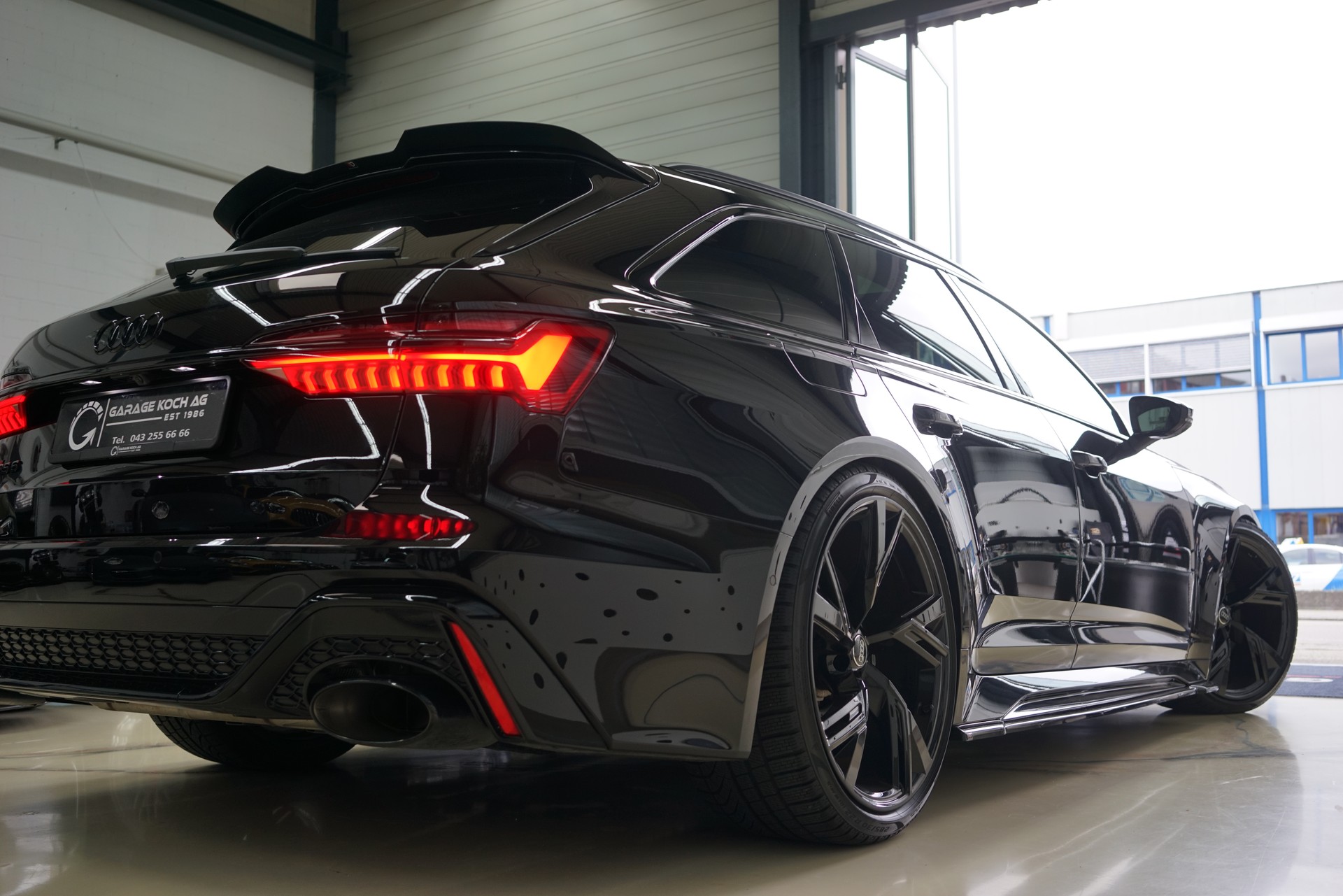 AUDI RS6 Avant 4.0 TFSI V8 quattro-image-9