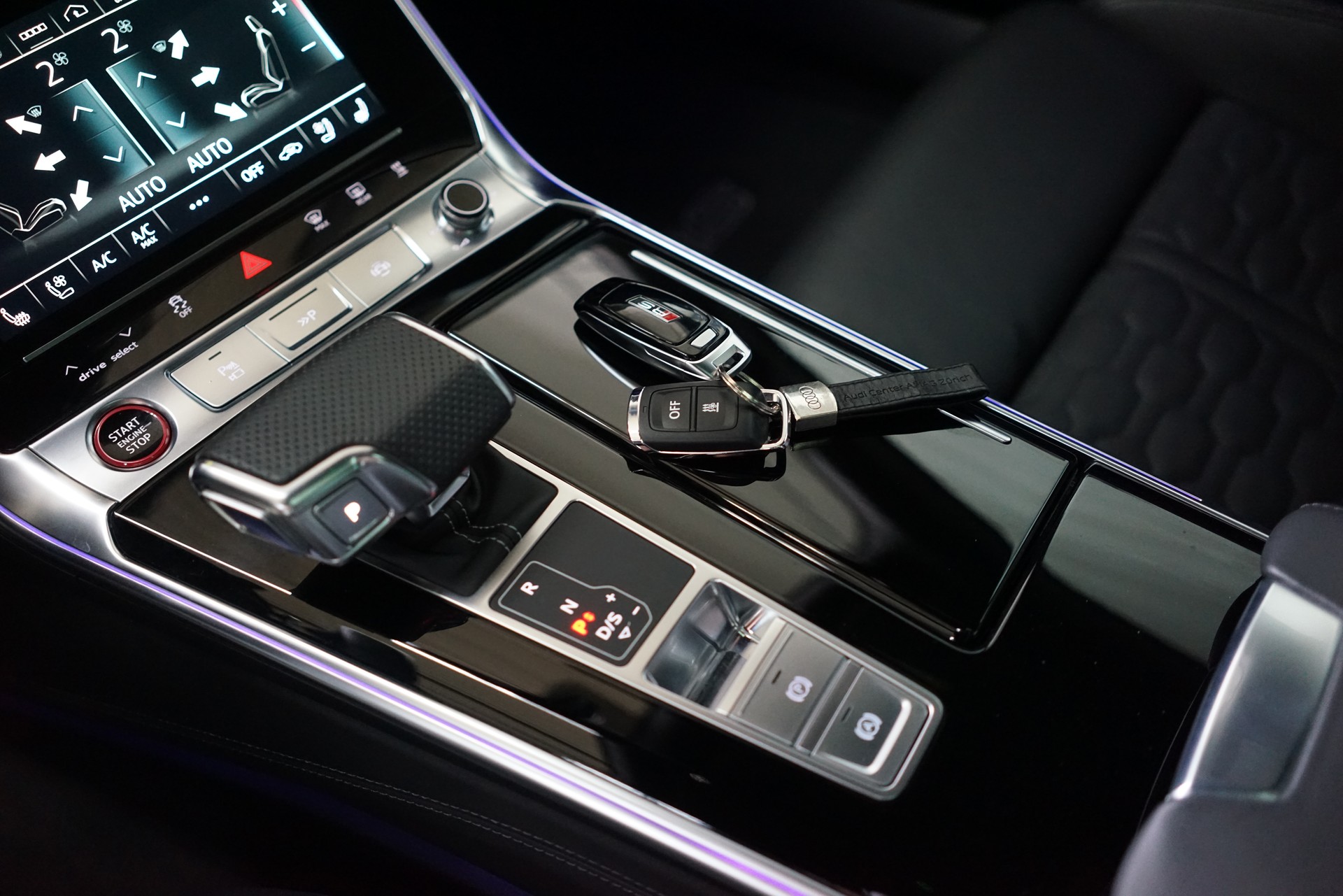 AUDI RS6 Avant 4.0 TFSI V8 quattro-image-18