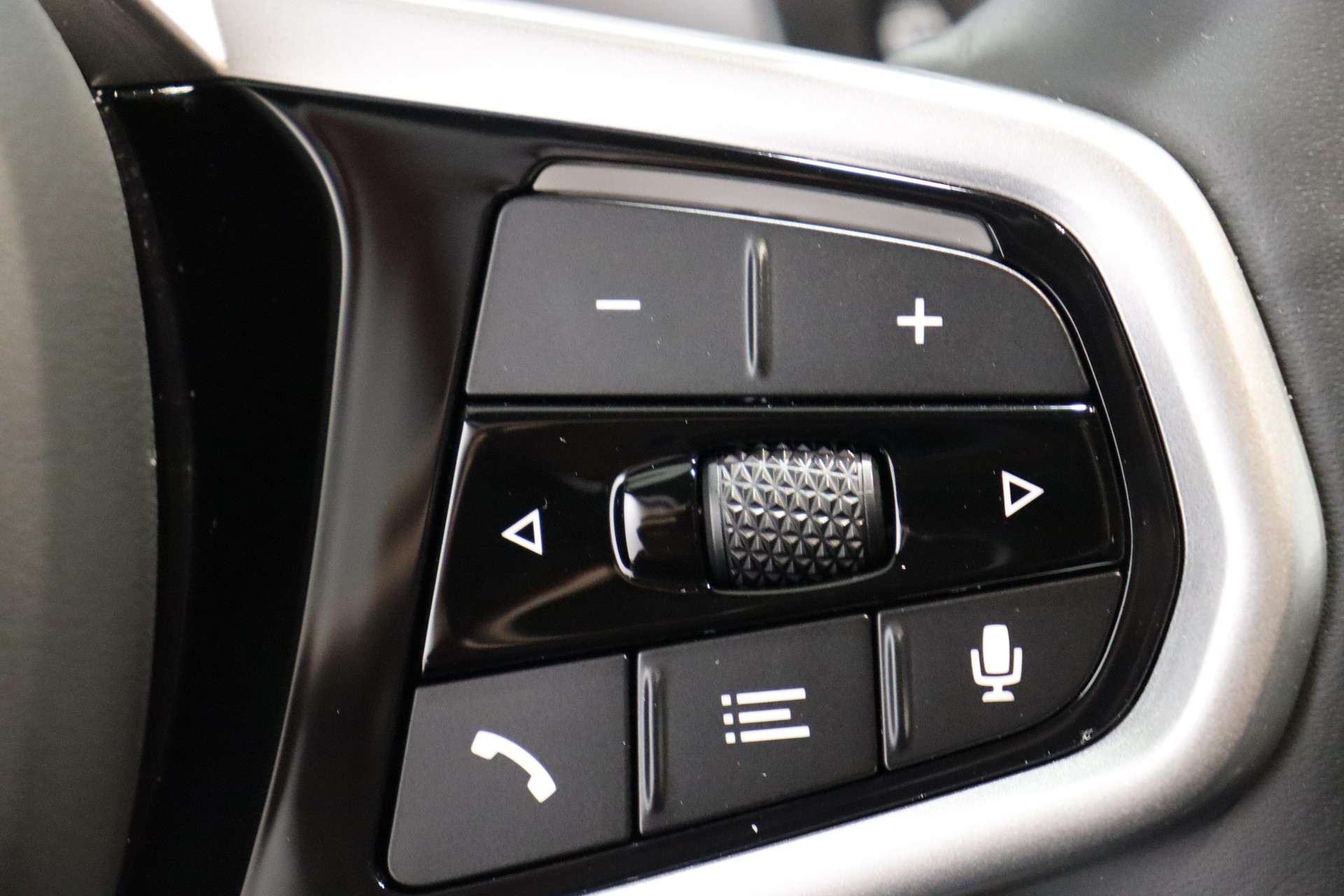 BMW 320d xDrive SAG Touring-image-15