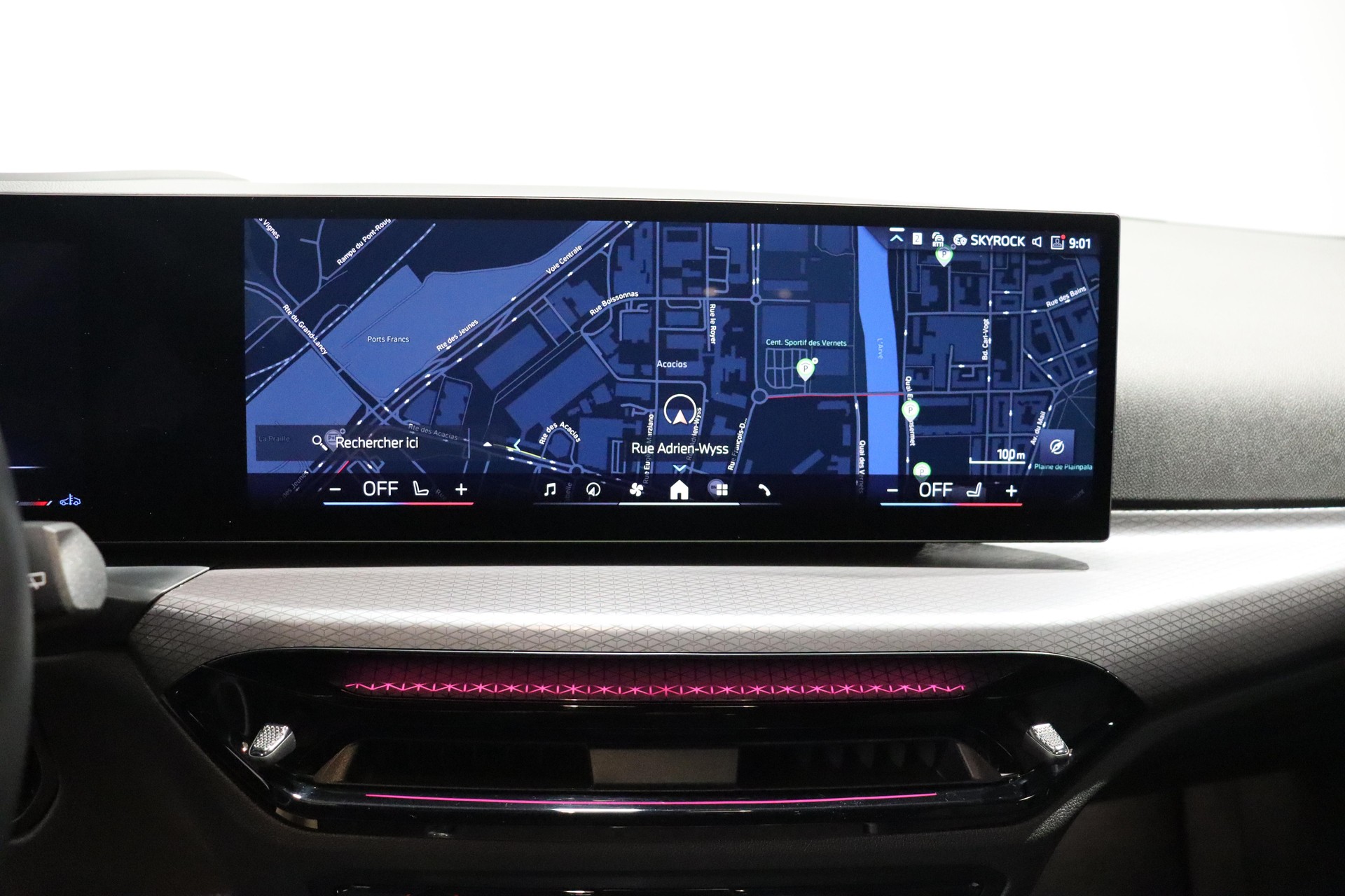 BMW 320d xDrive SAG Touring-image-16
