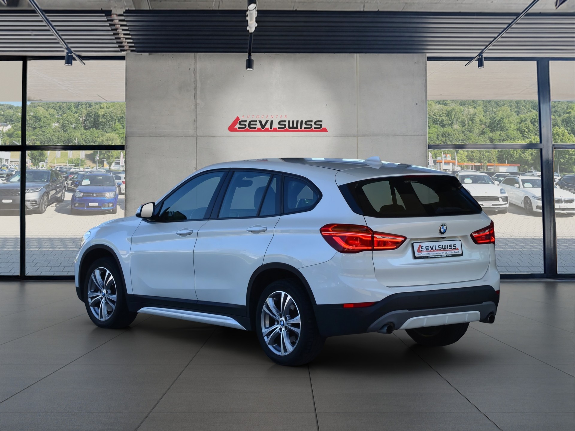 BMW X1 xDrive 20d Steptronic*Ab MFK,1 Jahr oder 20'000km Garantie*-image-3