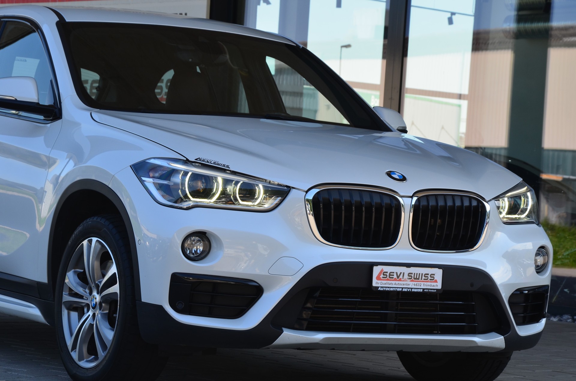 BMW X1 xDrive 20d Steptronic*Ab MFK,1 Jahr oder 20'000km Garantie*-image-1