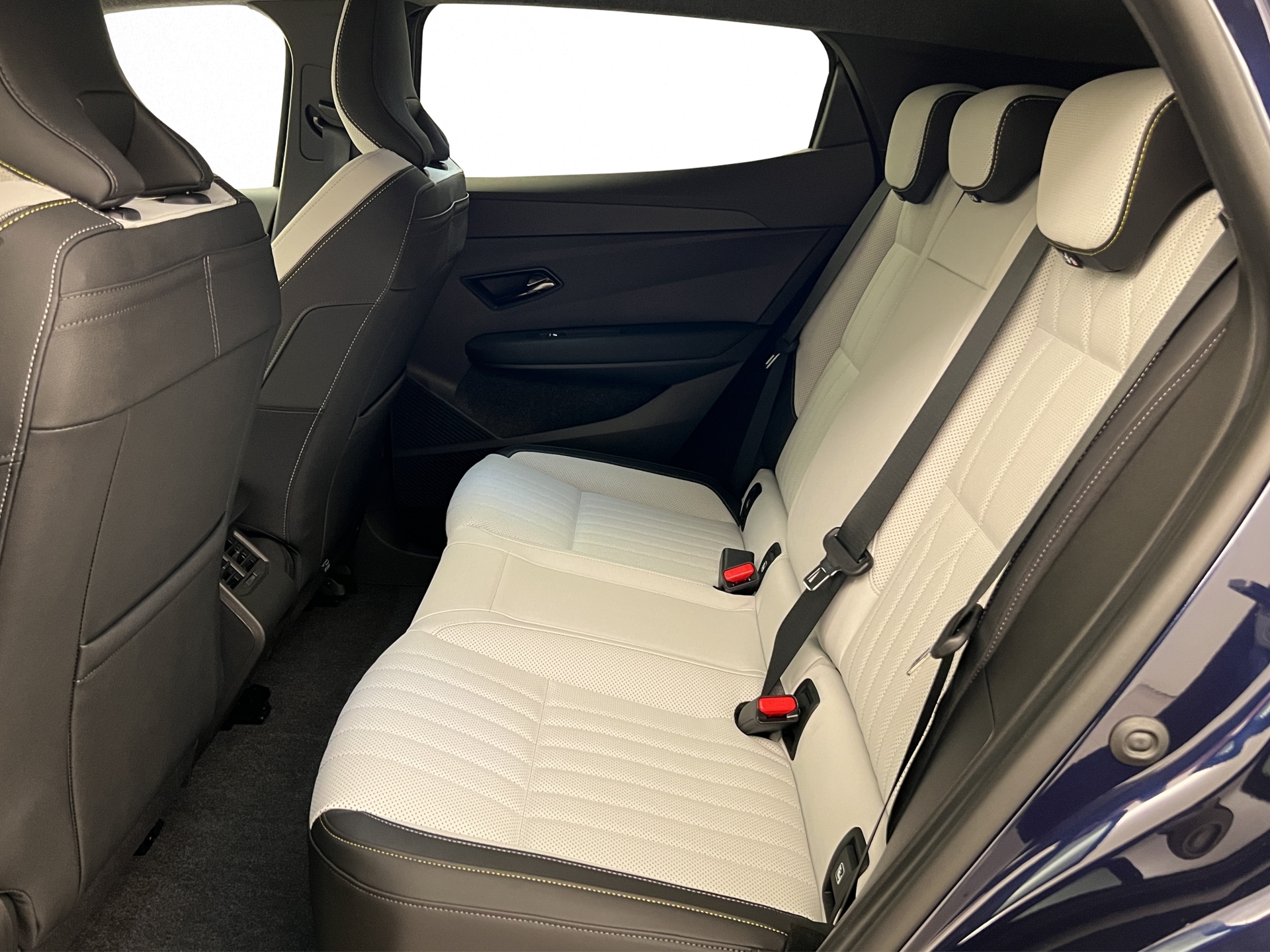 RENAULT Megane-image-4