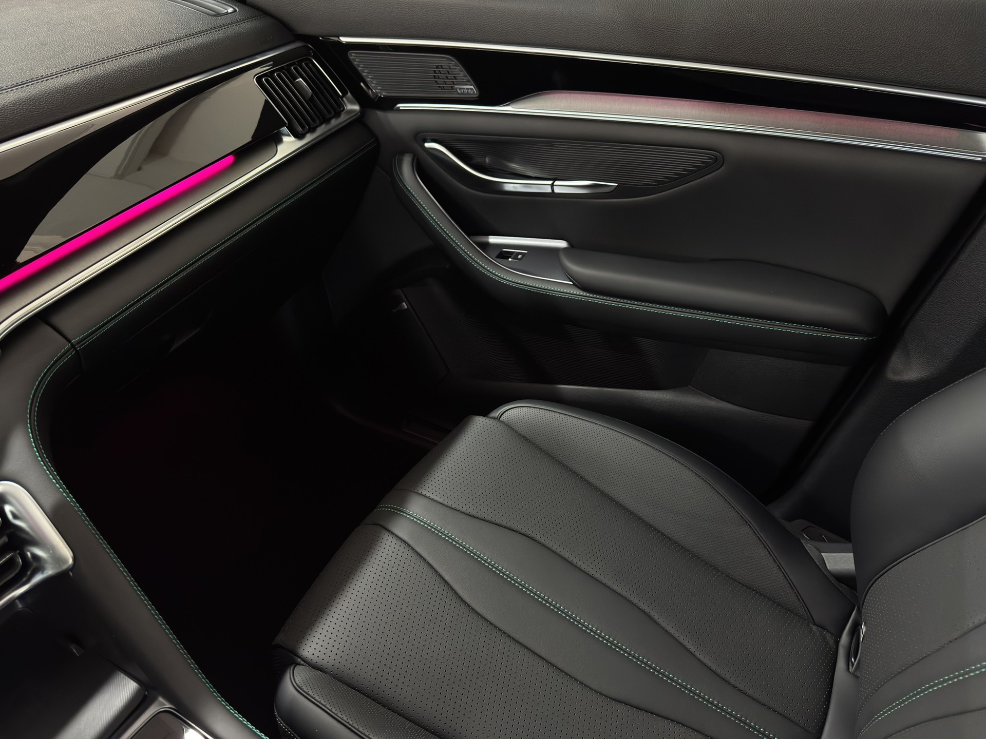 BYD Seal U DM-i Boost *Sofort Lieferbar* "Pano-Leder-360°Kamera"-image-21