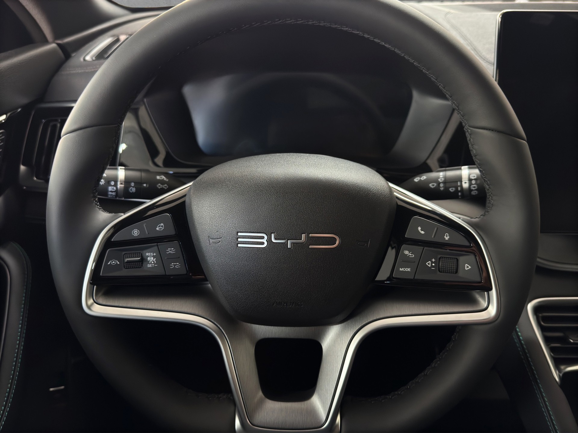 BYD Seal U DM-i Boost *Sofort Lieferbar* "Pano-Leder-360°Kamera"-image-13