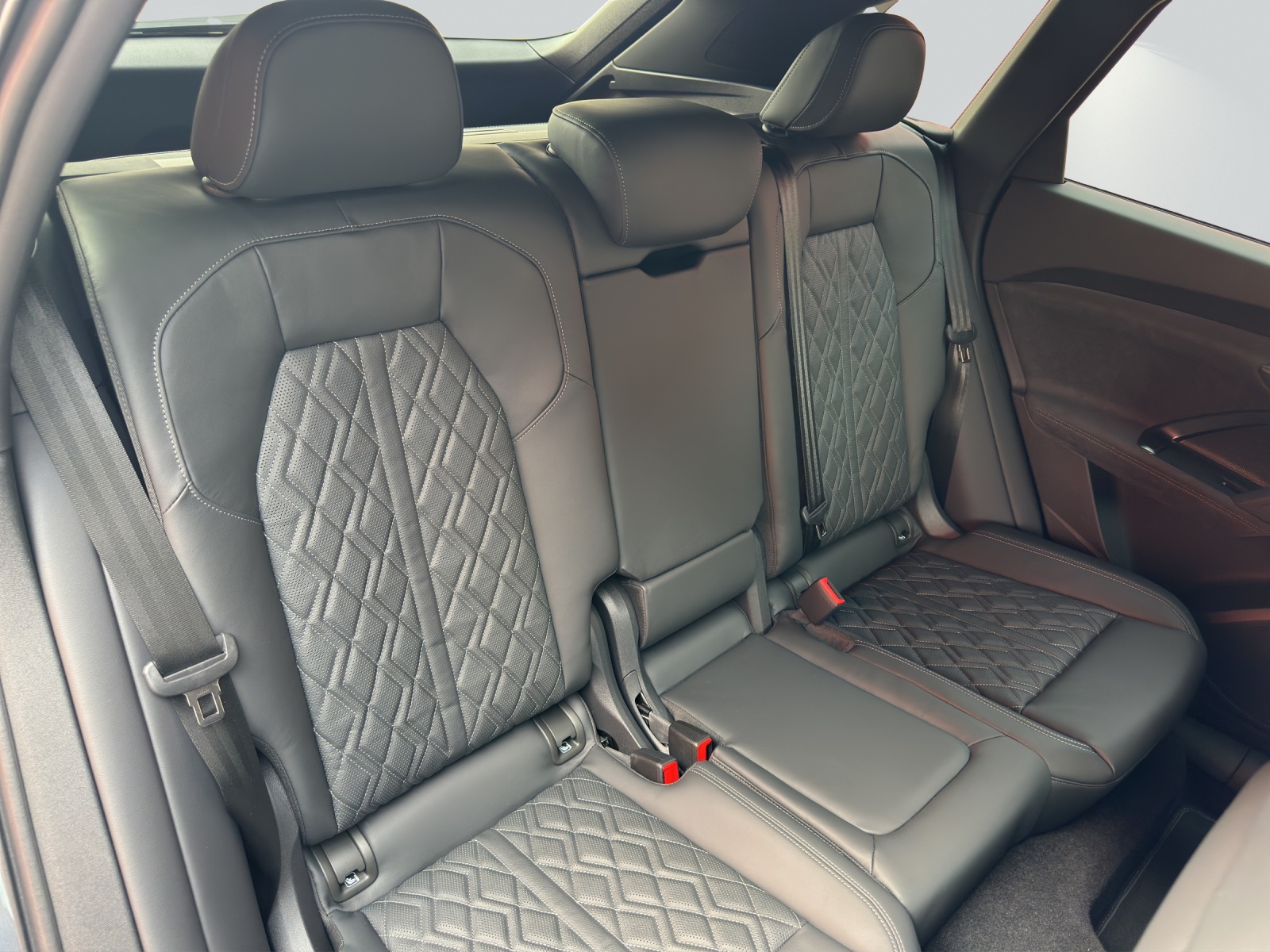 AUDI Q5 TFSI quatto 150 kW S-tronic-image-8