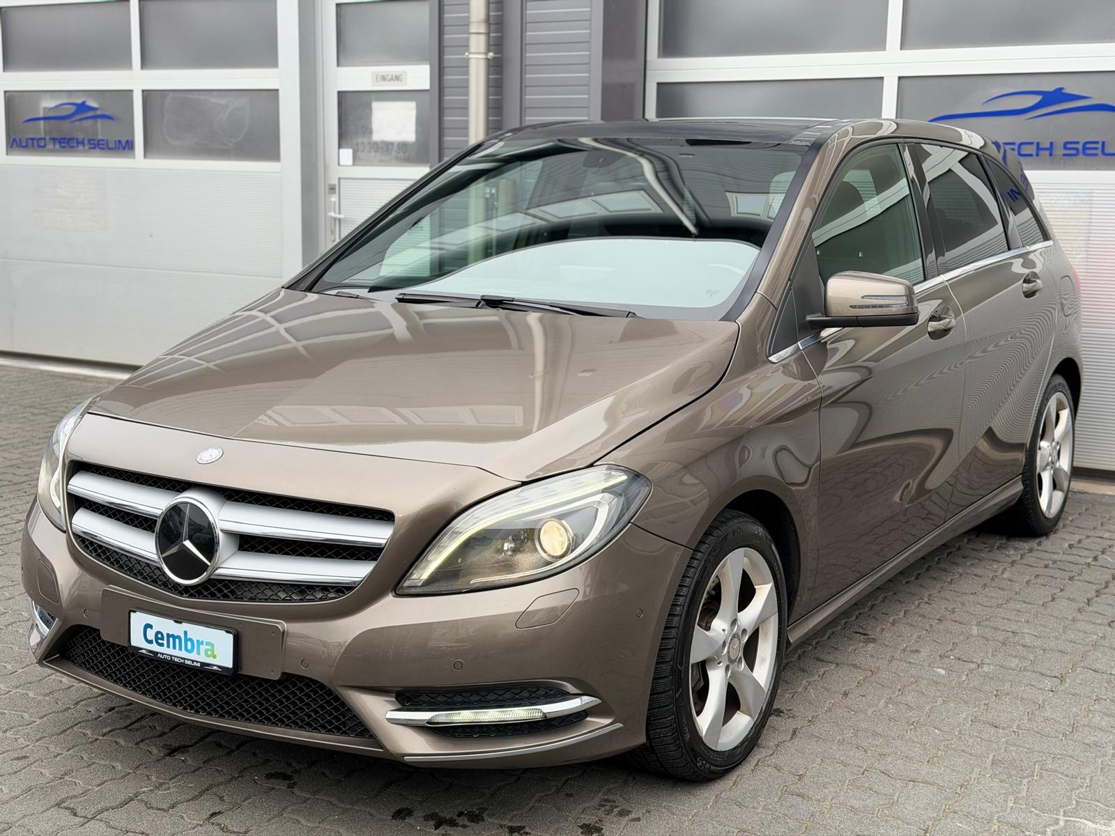 MERCEDES-BENZ B 220 4Matic 7G-DCT-showroom-element-1