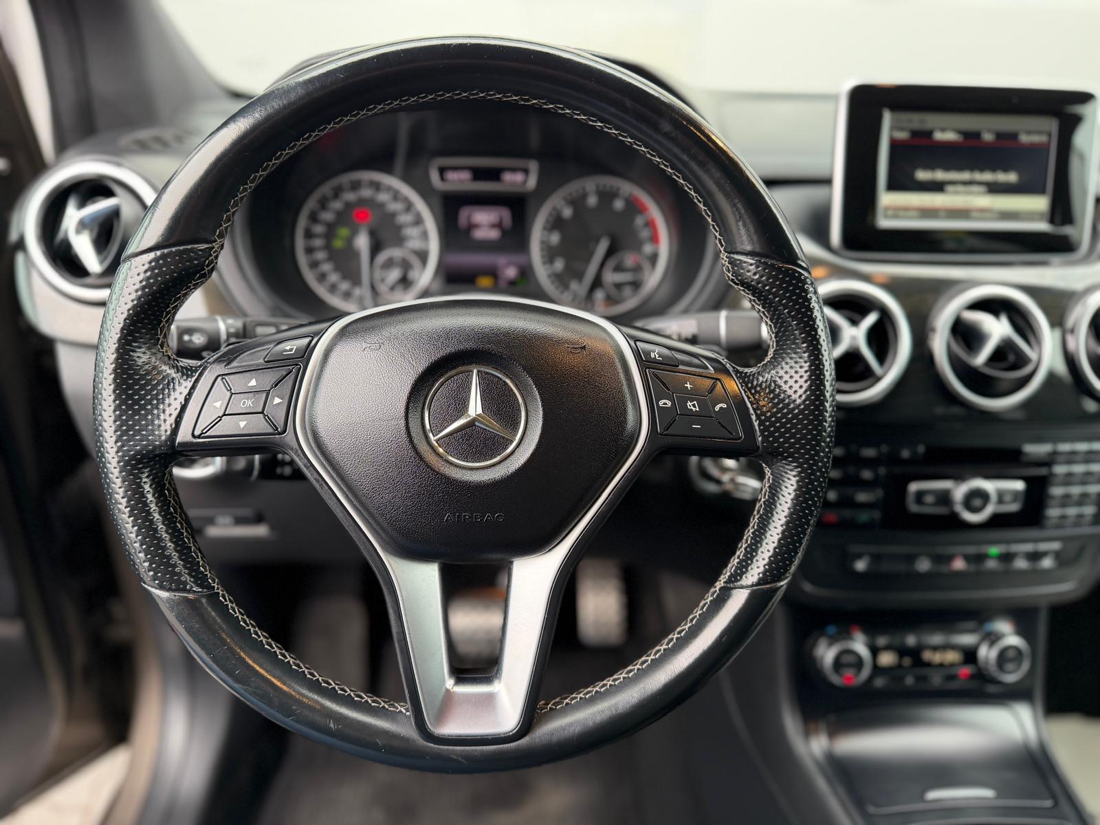 MERCEDES-BENZ B 220 4Matic 7G-DCT-image-13